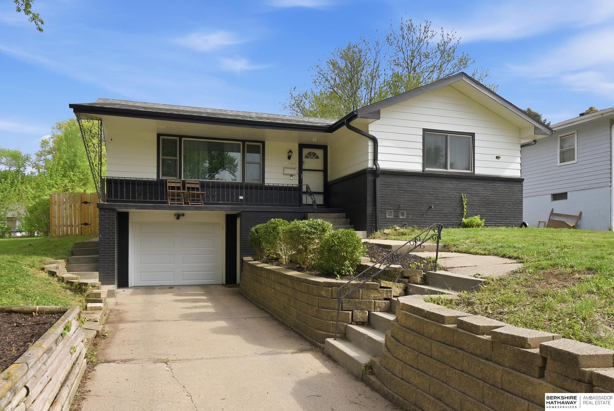 Photo of 4864 Saratoga Street Omaha NE 68104