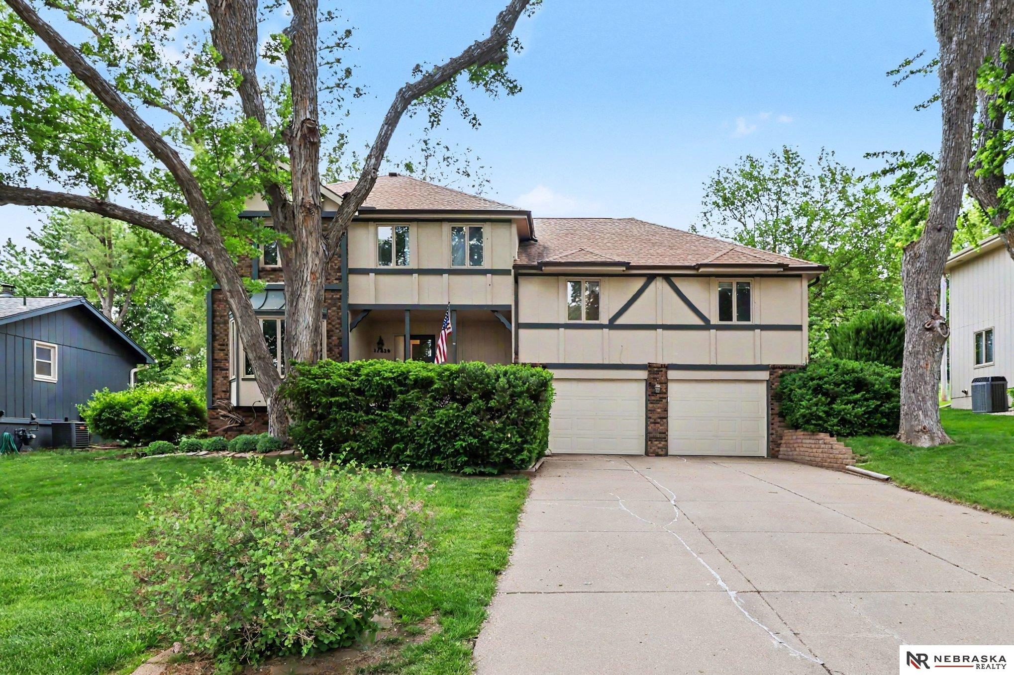 Photo of 11436 Castelar Circle Omaha NE 68144