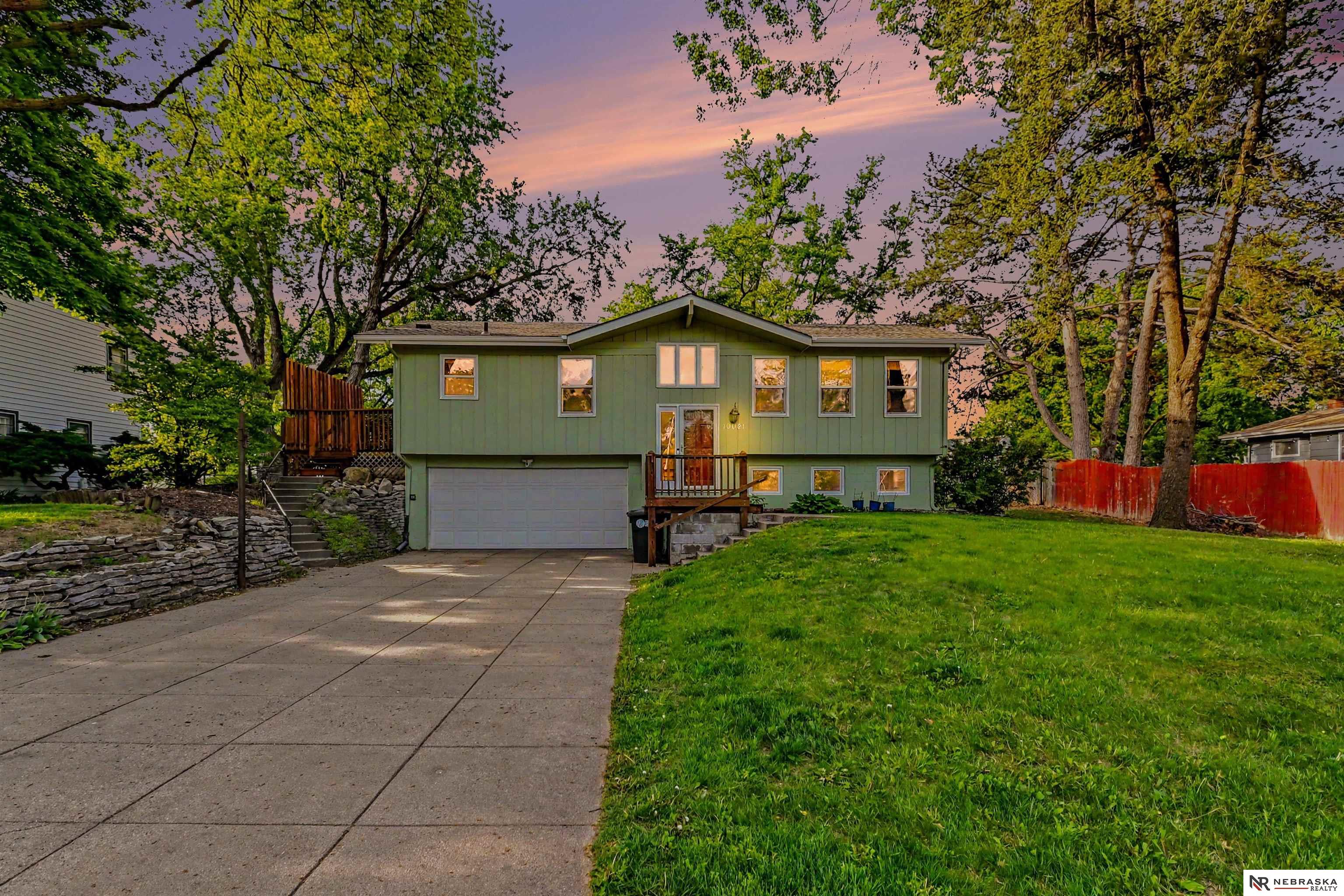 10021 Emmet Street, Omaha