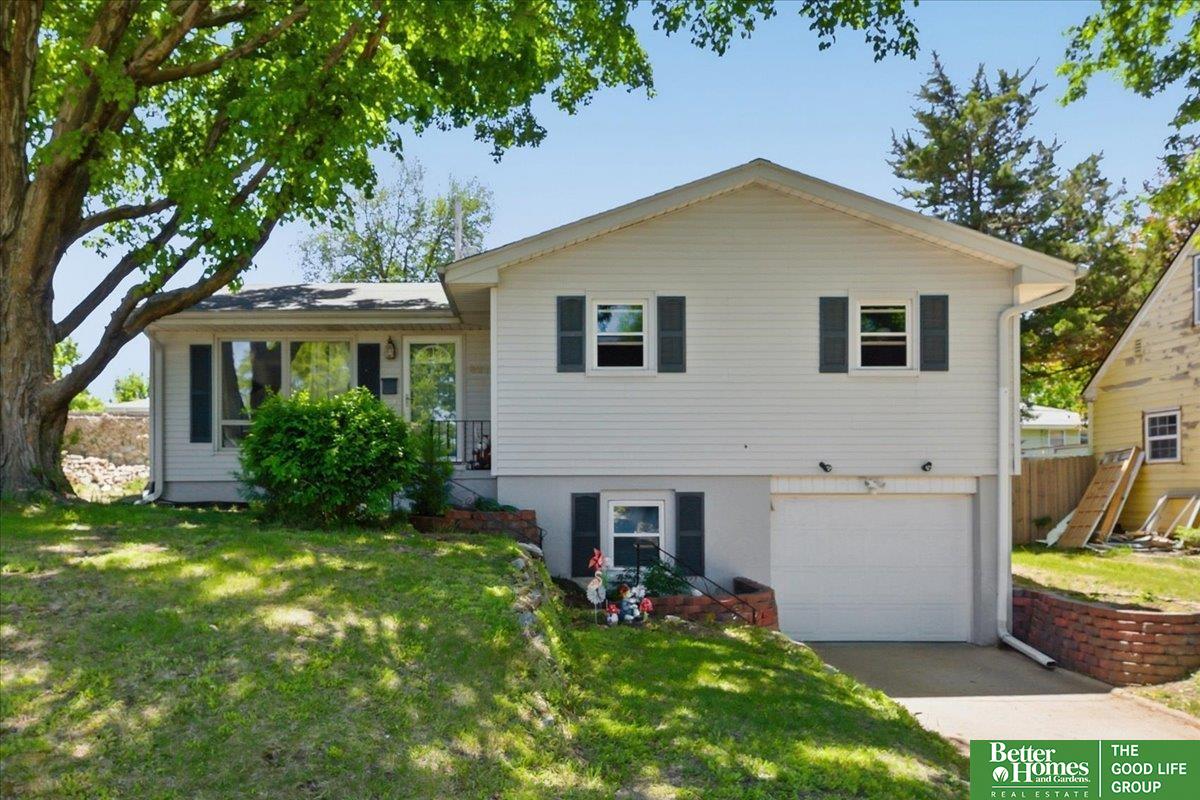 Photo of 8211 Decatur Street Omaha NE 68114