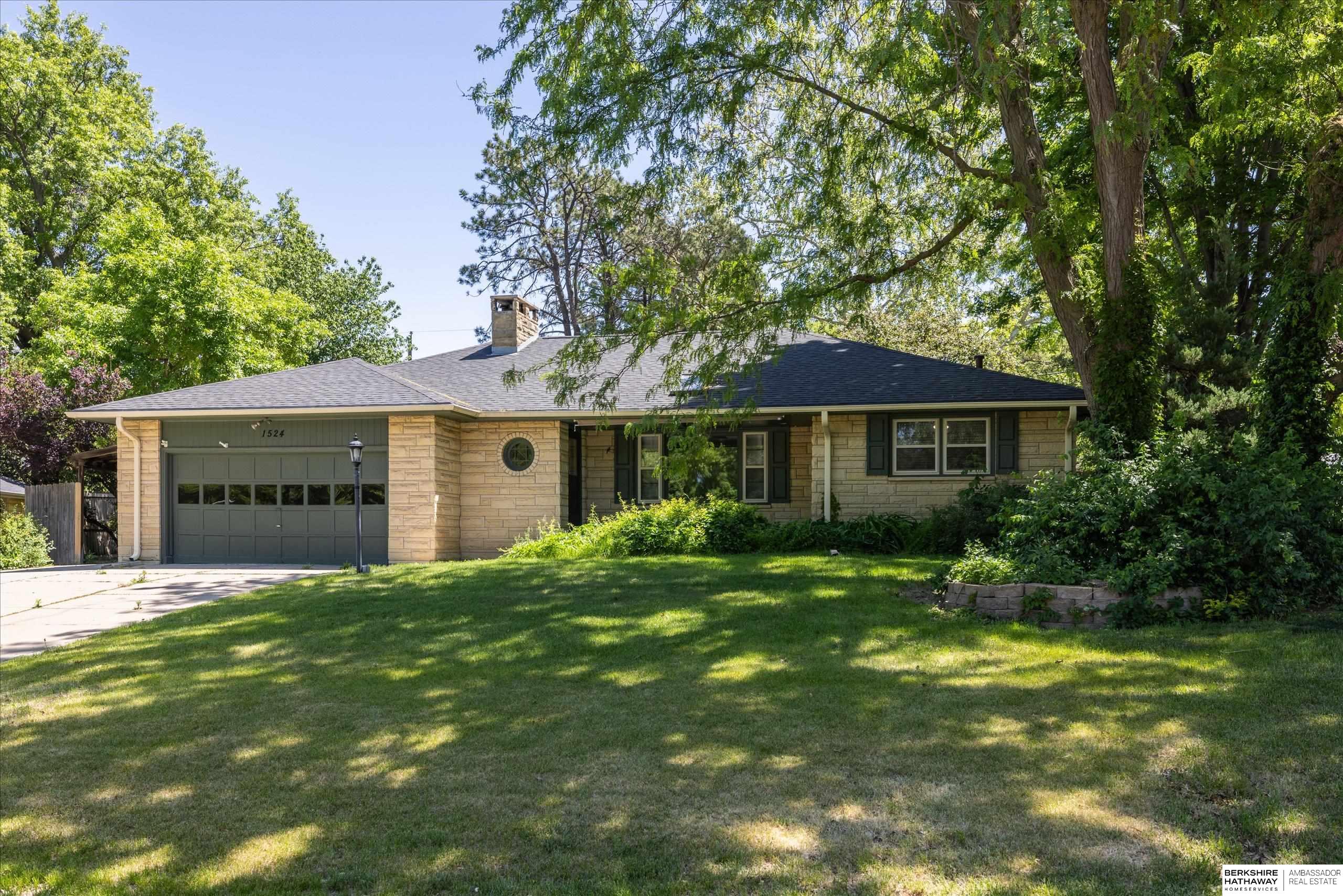 1524 Skyline Drive, Lincoln, Nebraska image 1