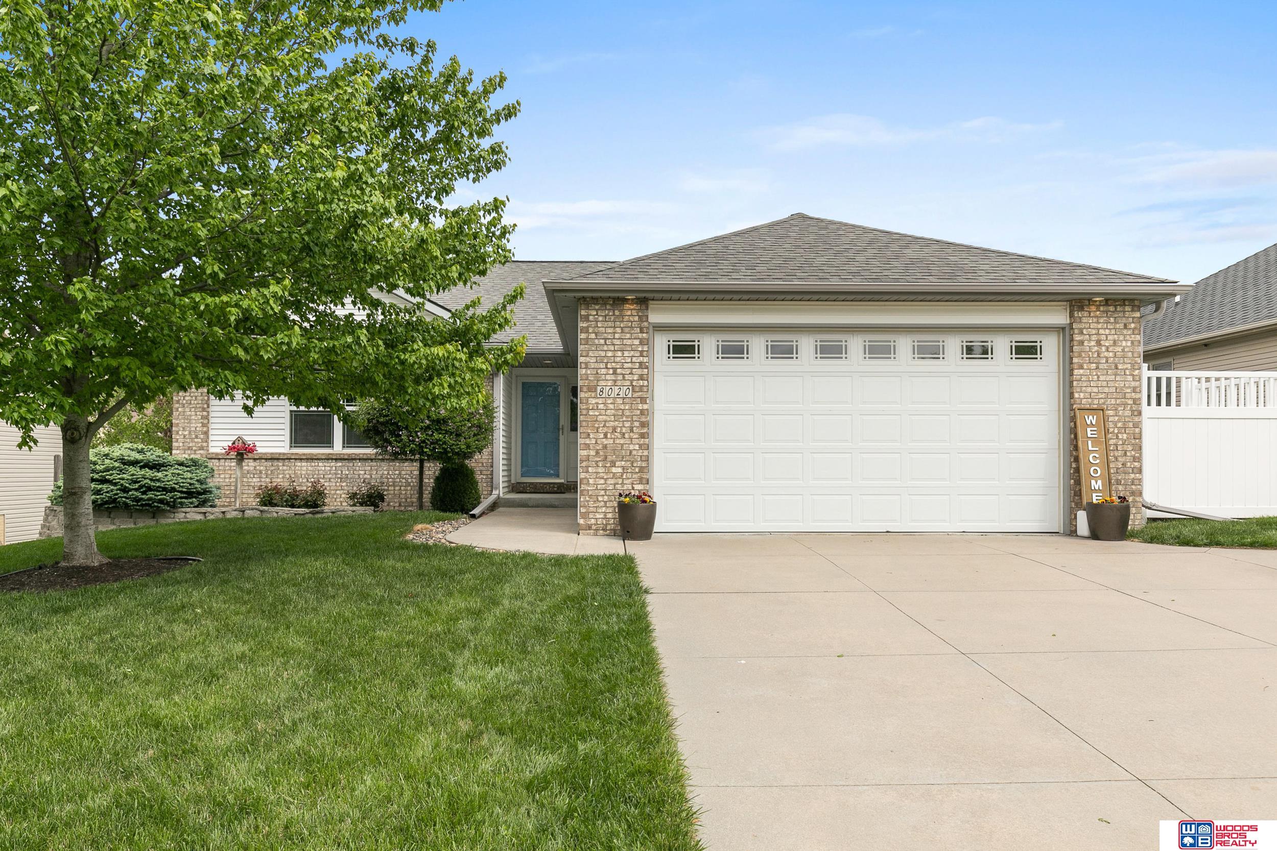 Photo of 8020 Upton Grey Lane Lincoln NE 68516