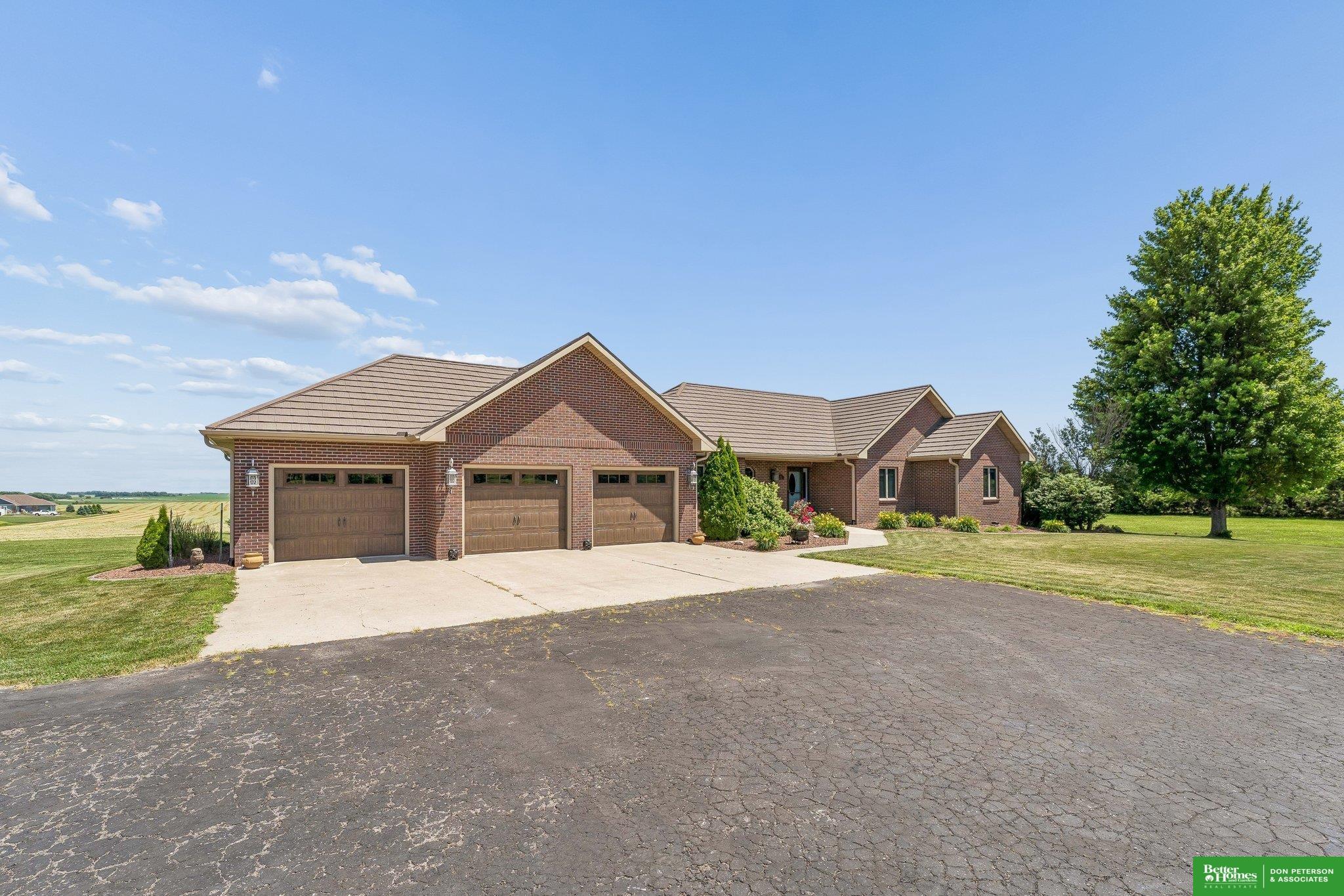 756 18th Road, West Point, NE 68788 — MLS #22613757 — photo 2 of 49