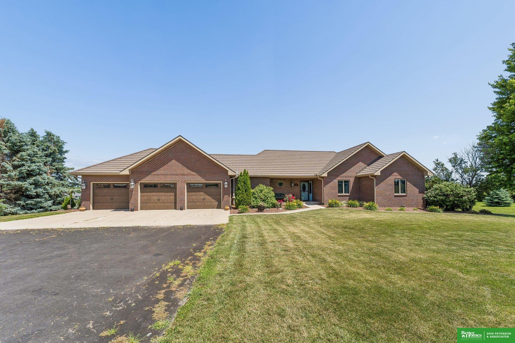756 18th Road, West Point, NE 68788 — MLS #22613757 — photo 3 of 49