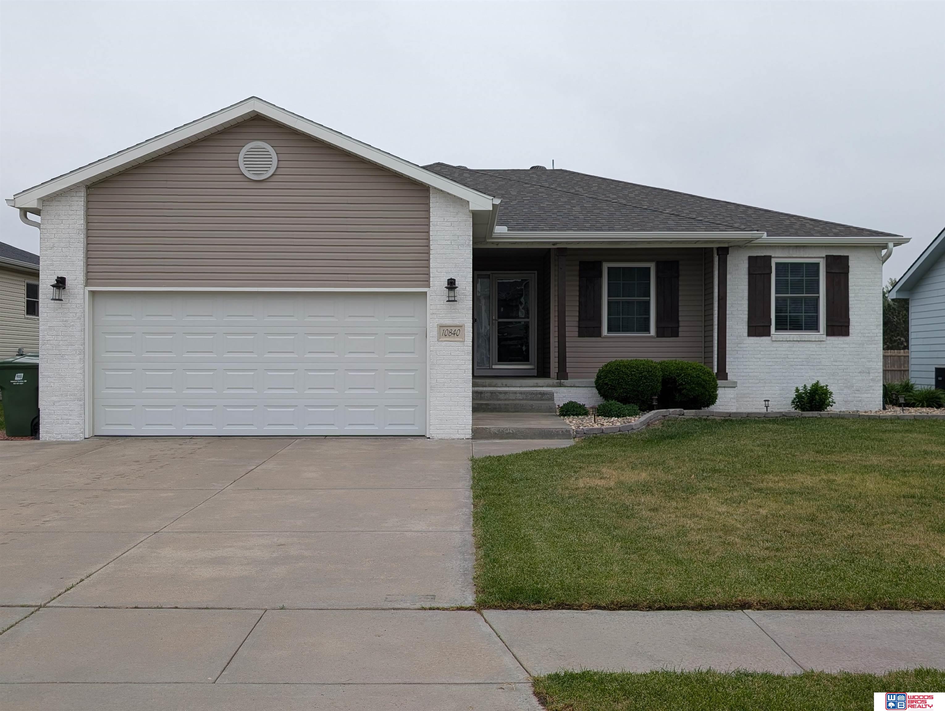 10840 Northloch Street, Waverly, NE 68462 — MLS #22613773 — Main listing photo