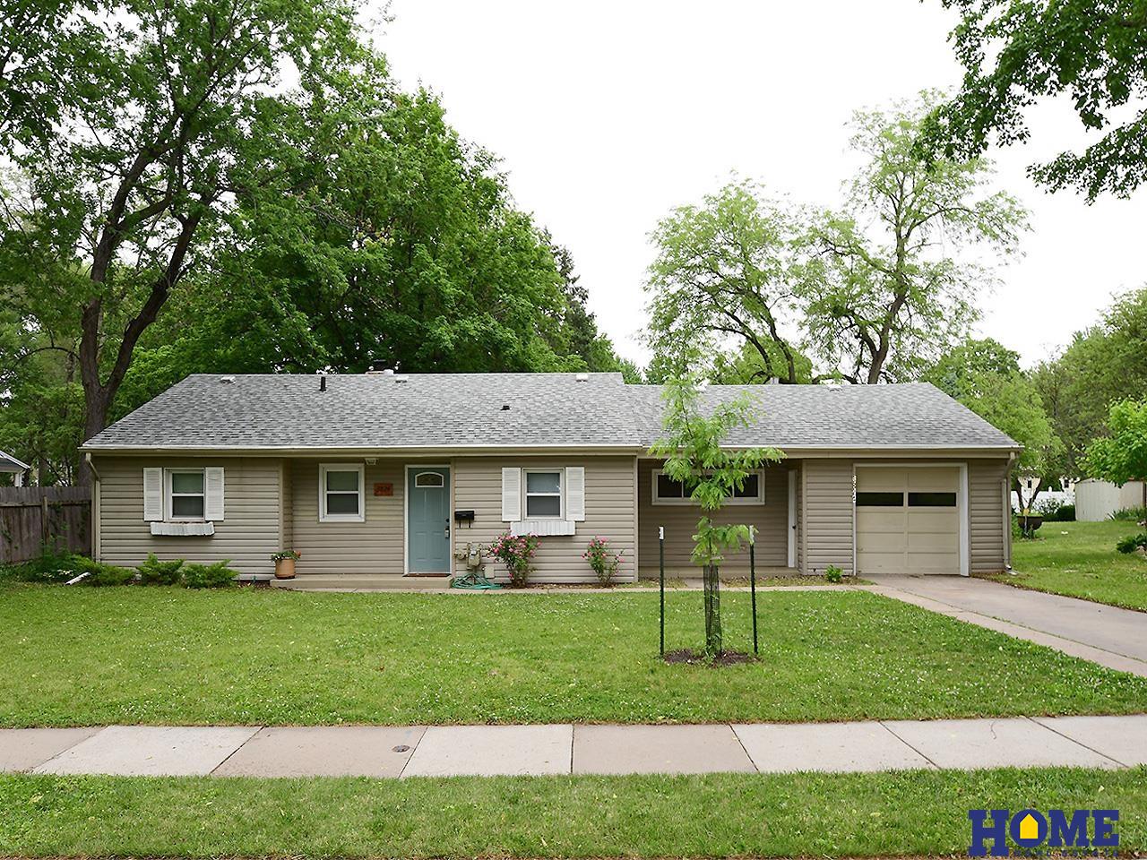 Photo of 3824 Apple Street Lincoln NE 68503