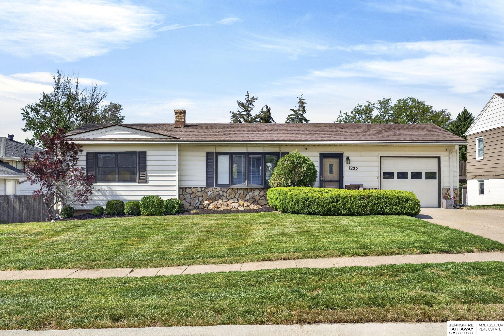 Photo of 1222 Bellaire Boulevard Bellevue NE 68005