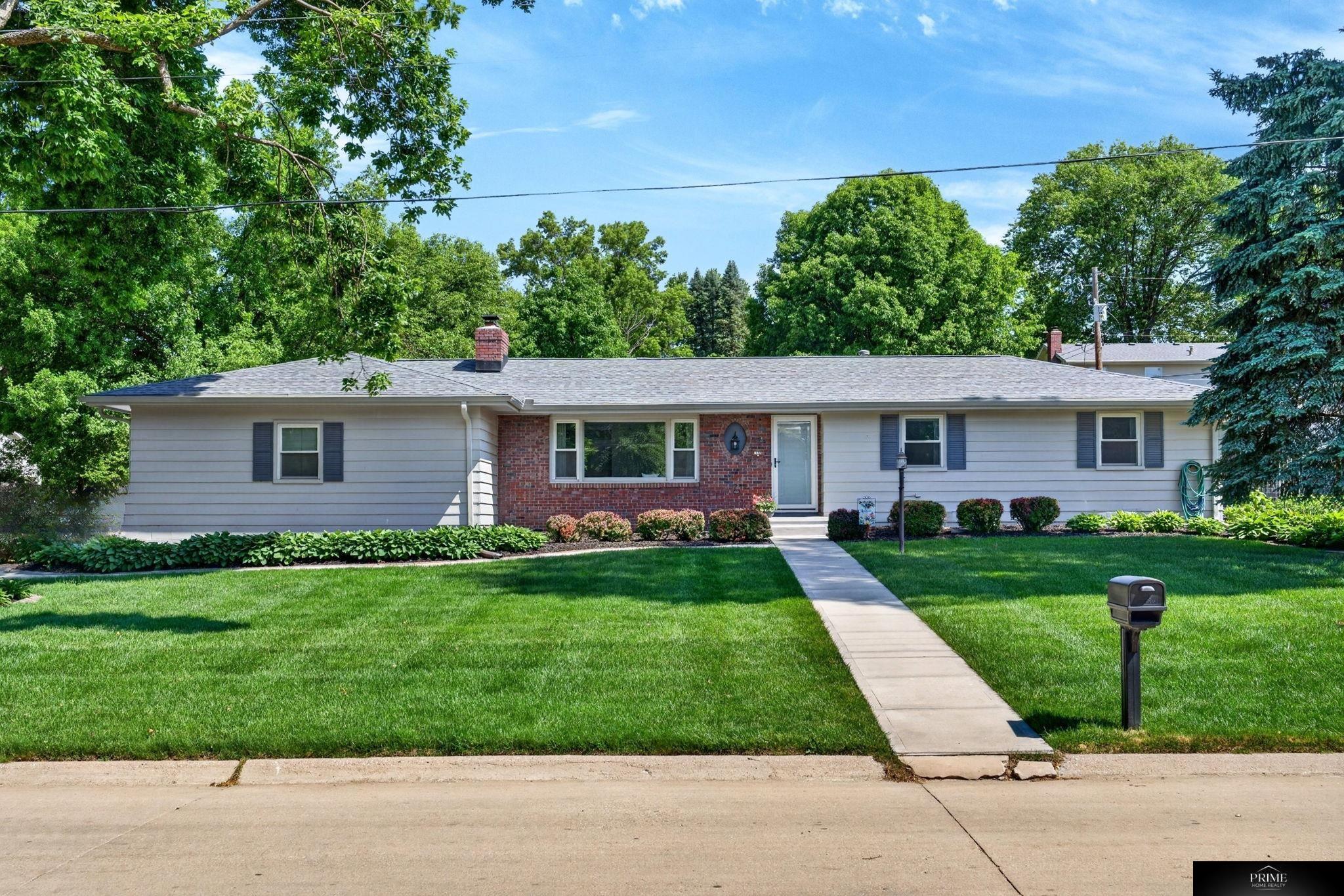 Photo of 11728 Cedar Street Omaha NE 68144