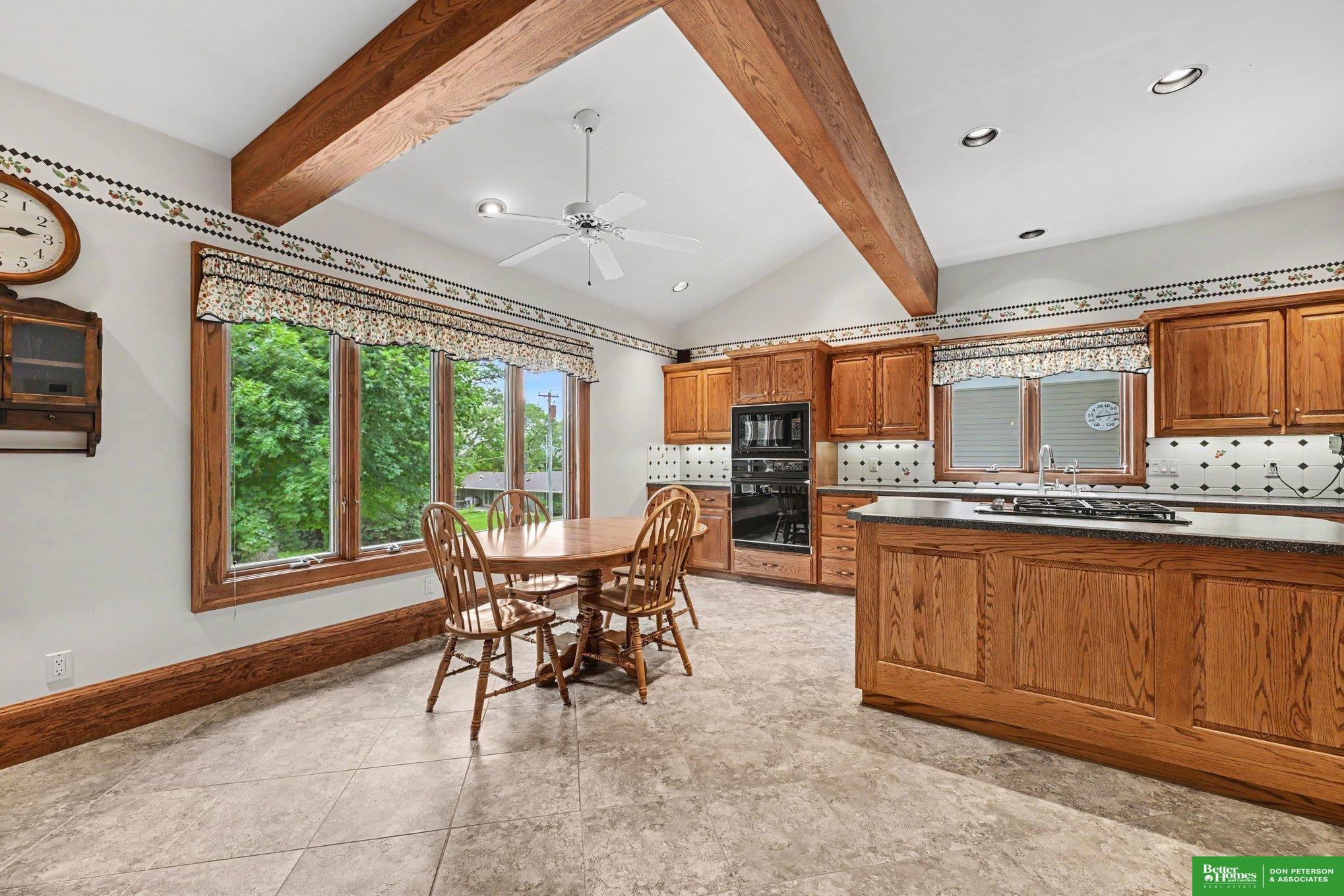 801 & 811 10th Street, Wisner, NE 68791 — MLS #22615190 — photo 13 of 45