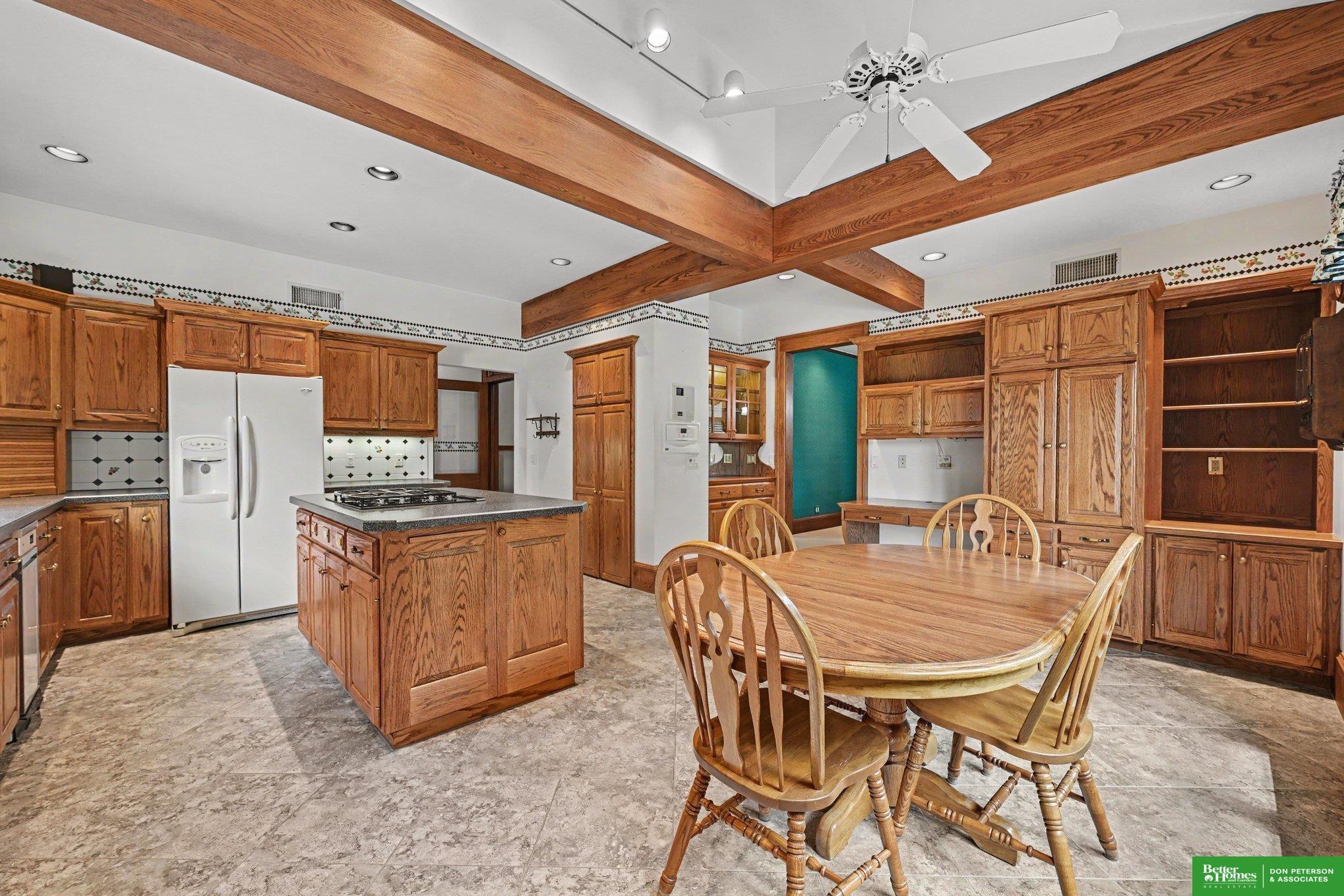 801 & 811 10th Street, Wisner, NE 68791 — MLS #22615190 — photo 14 of 45