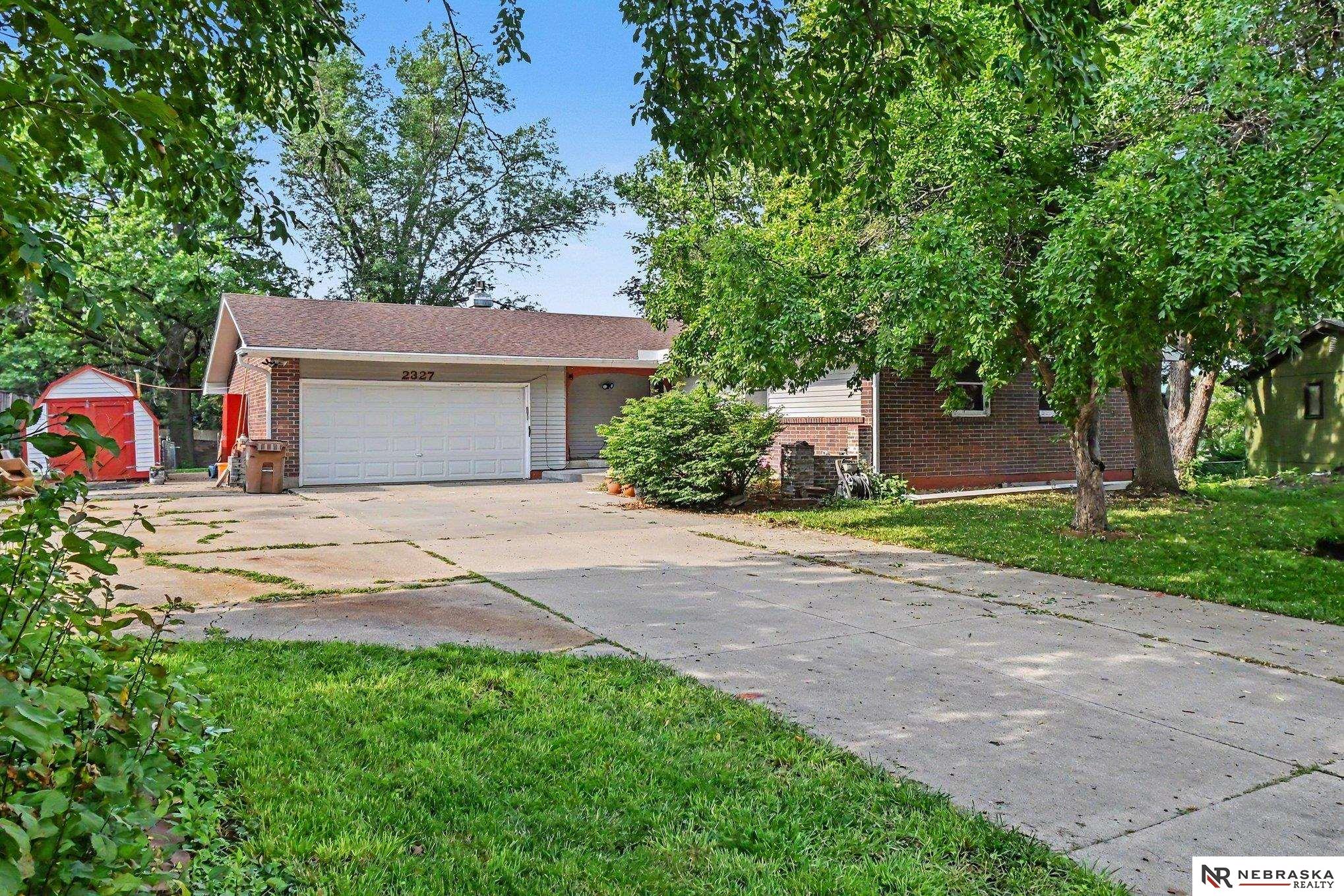 Photo of 2327 S Canterbury Lane Lincoln NE 68512