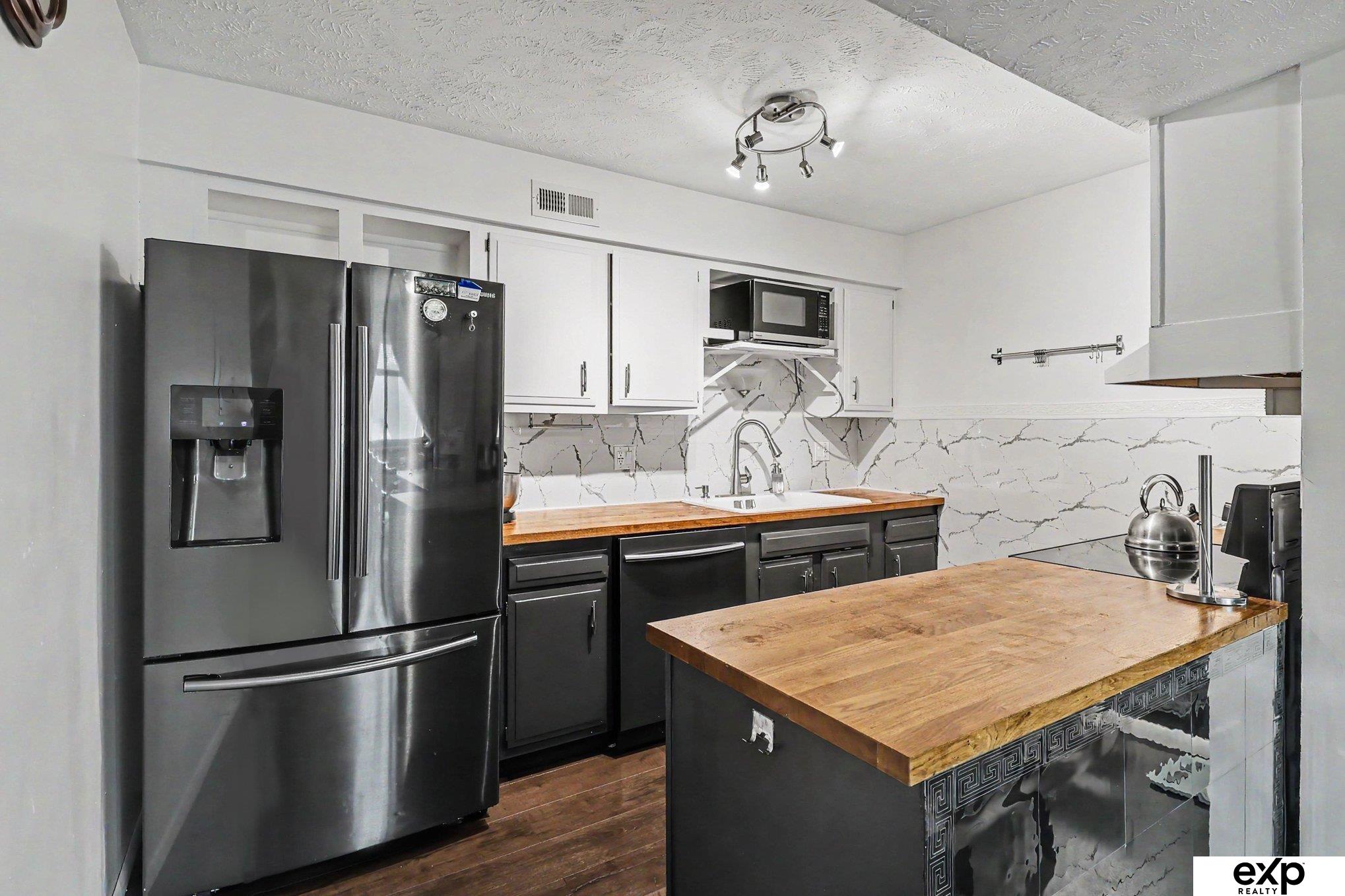 Photo of 12025 Pierce Plaza #324 Omaha NE 68144