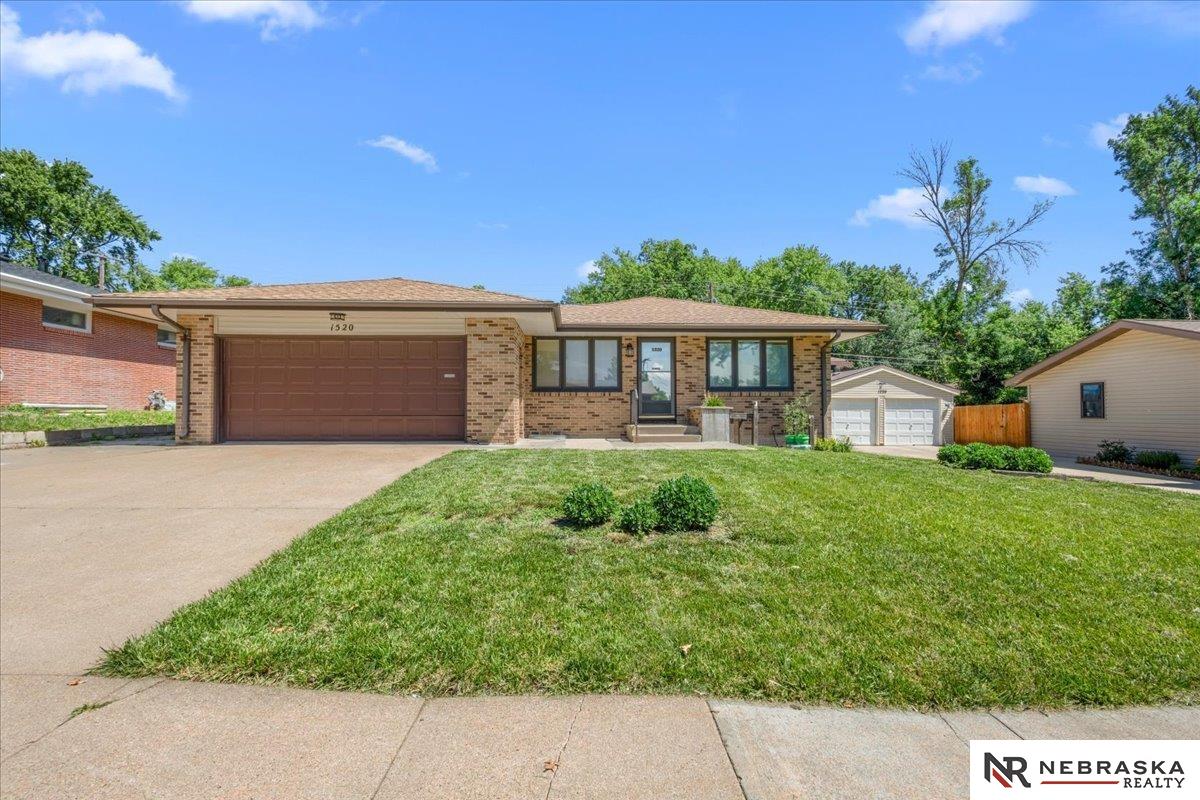 Photo of 1520 Fairfield Street Lincoln NE 68521