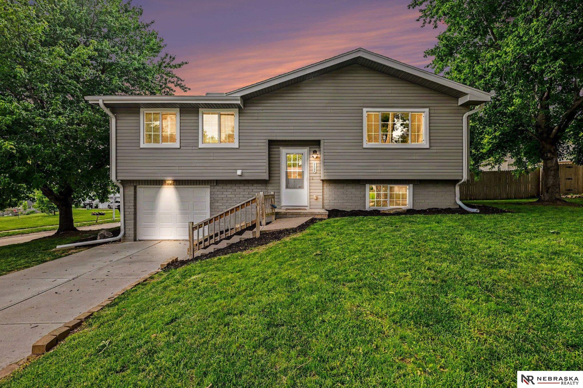 Photo of 21208 Palomino Road Omaha NE 68022