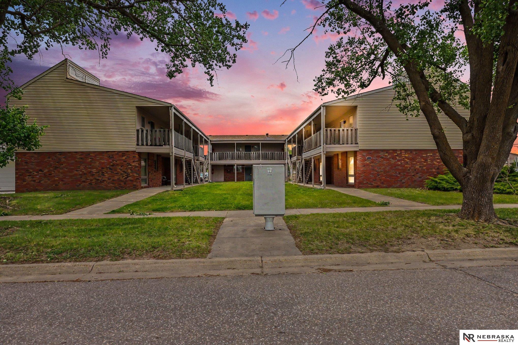 421 Capitol Beach Boulevard, Lincoln