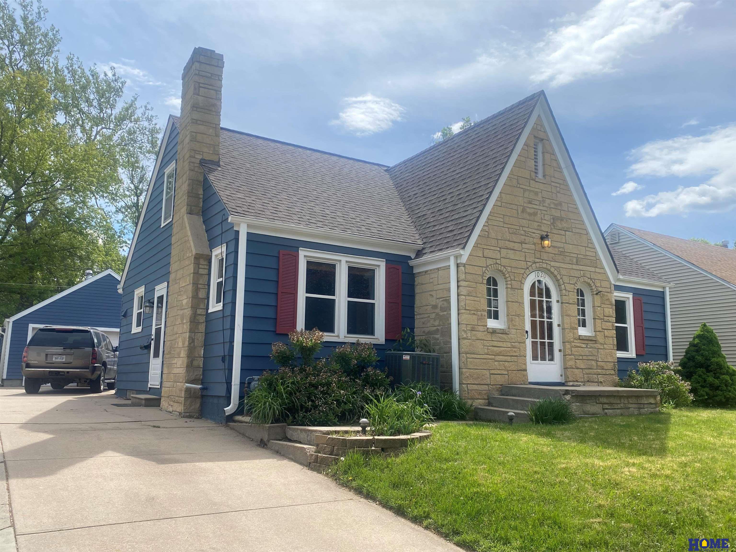 Photo of 1020 S 32nd Street Lincoln NE 68510