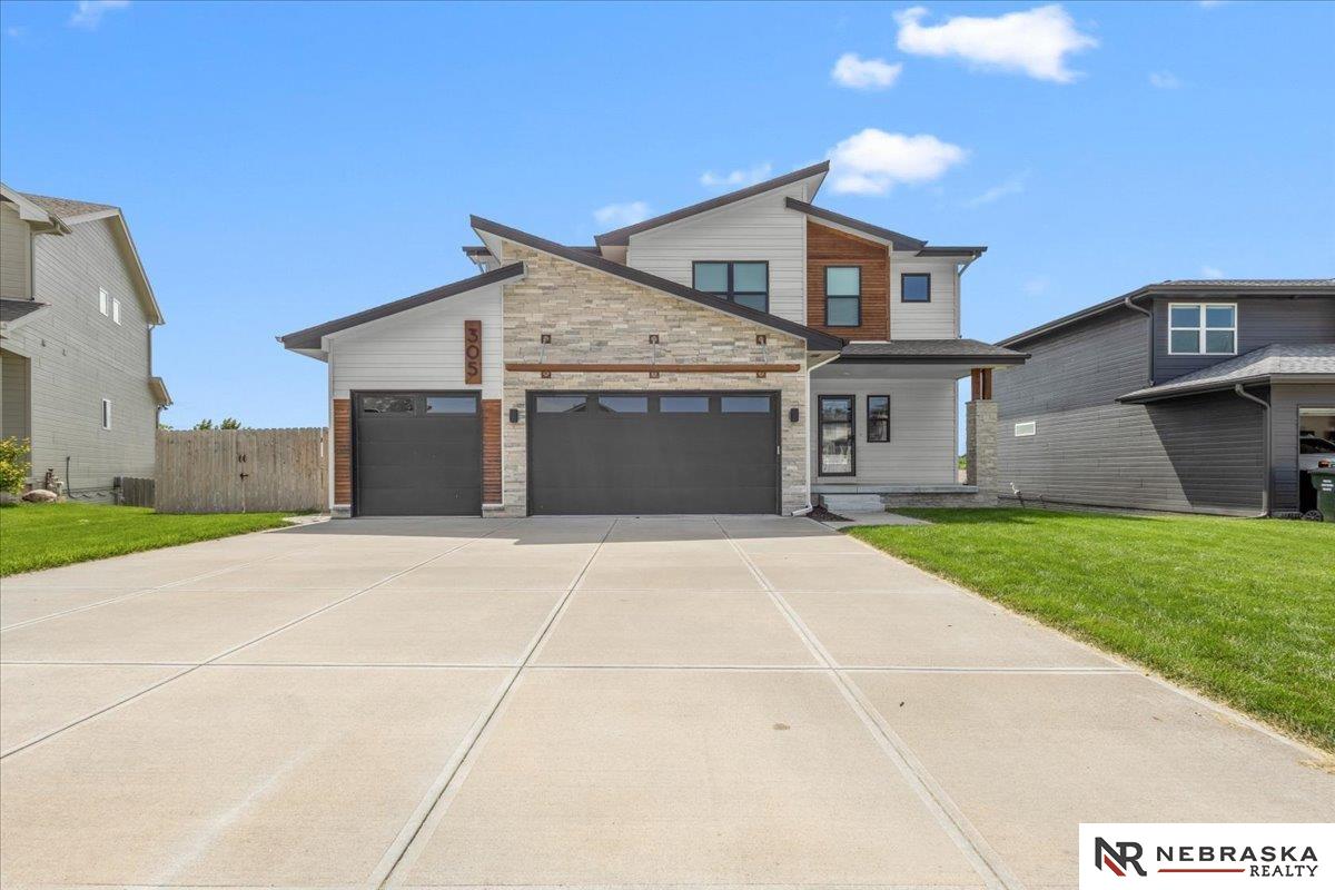 Photo of 305 OTOE Drive Yutan NE 68073-2200