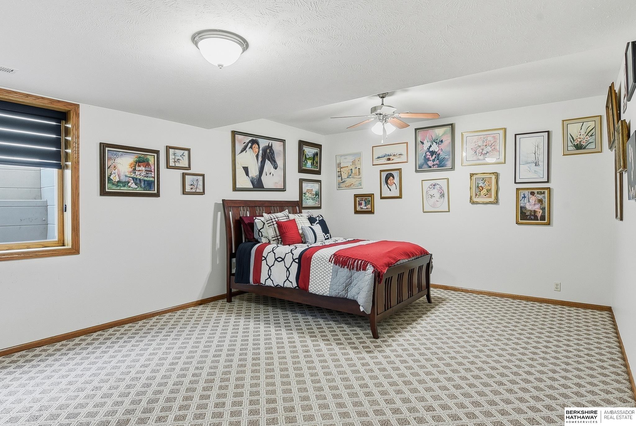 9406 Granville