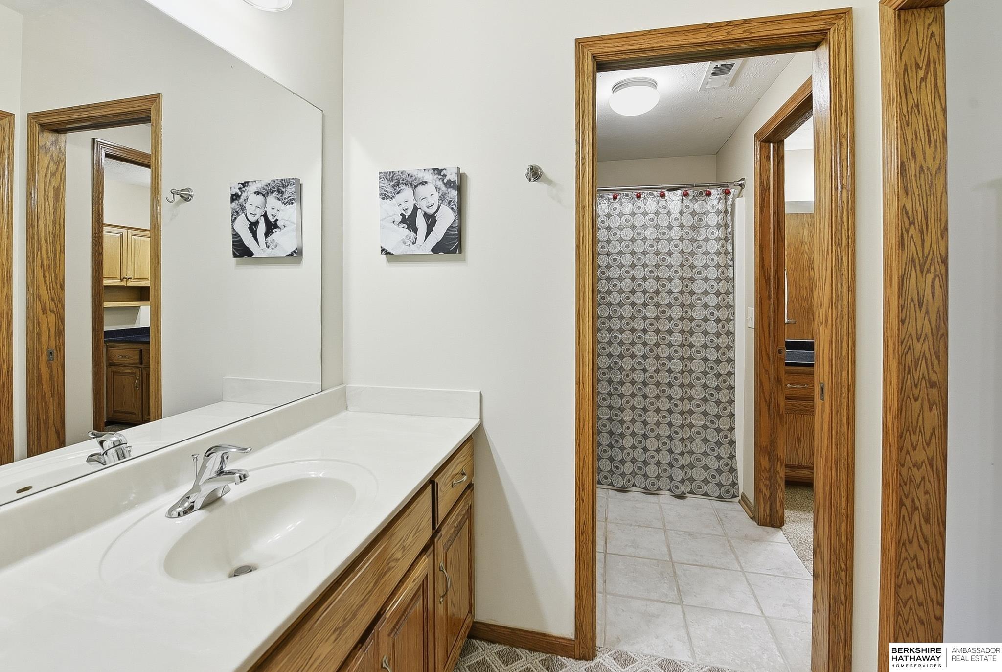 9406 Granville