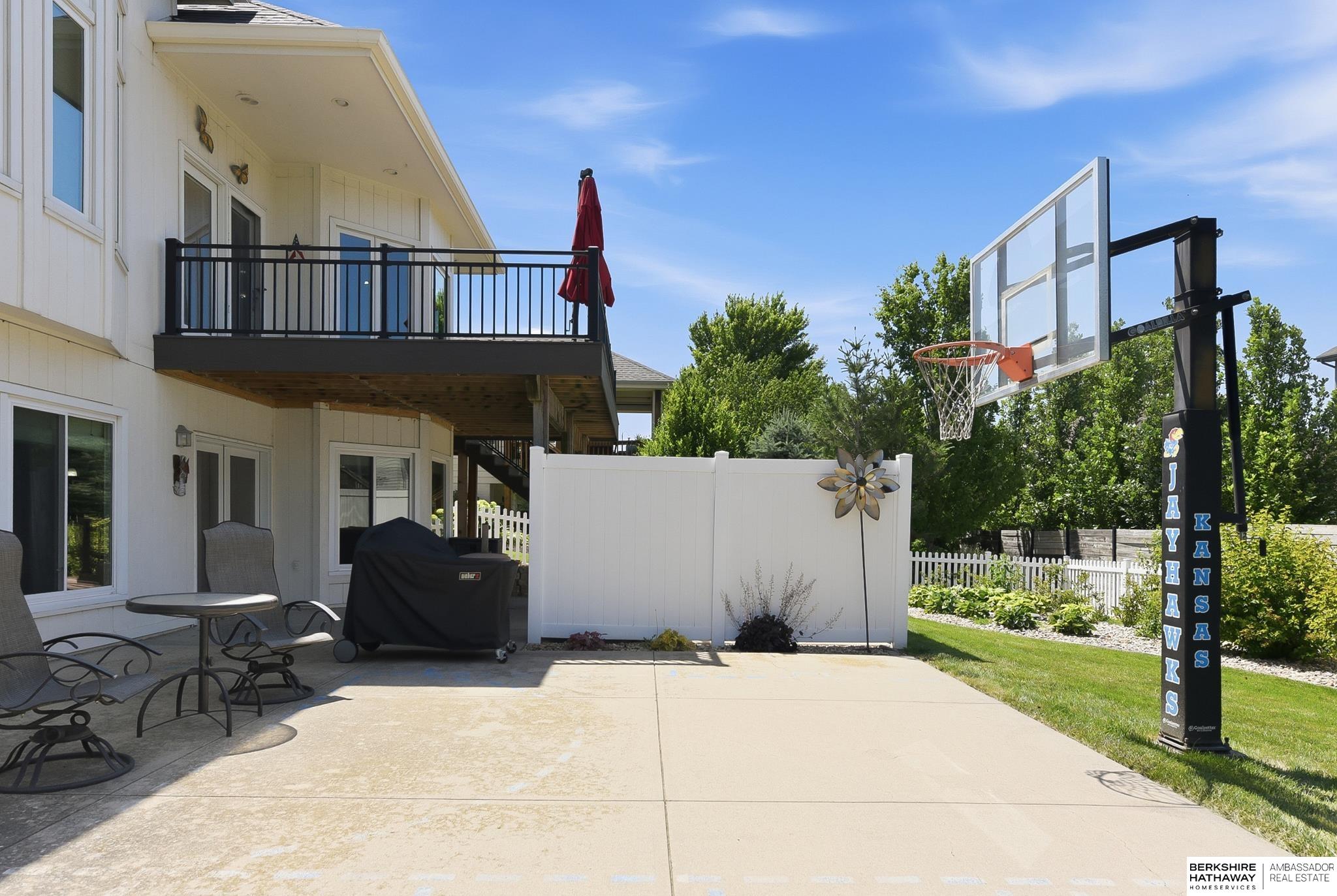 9406 Granville
