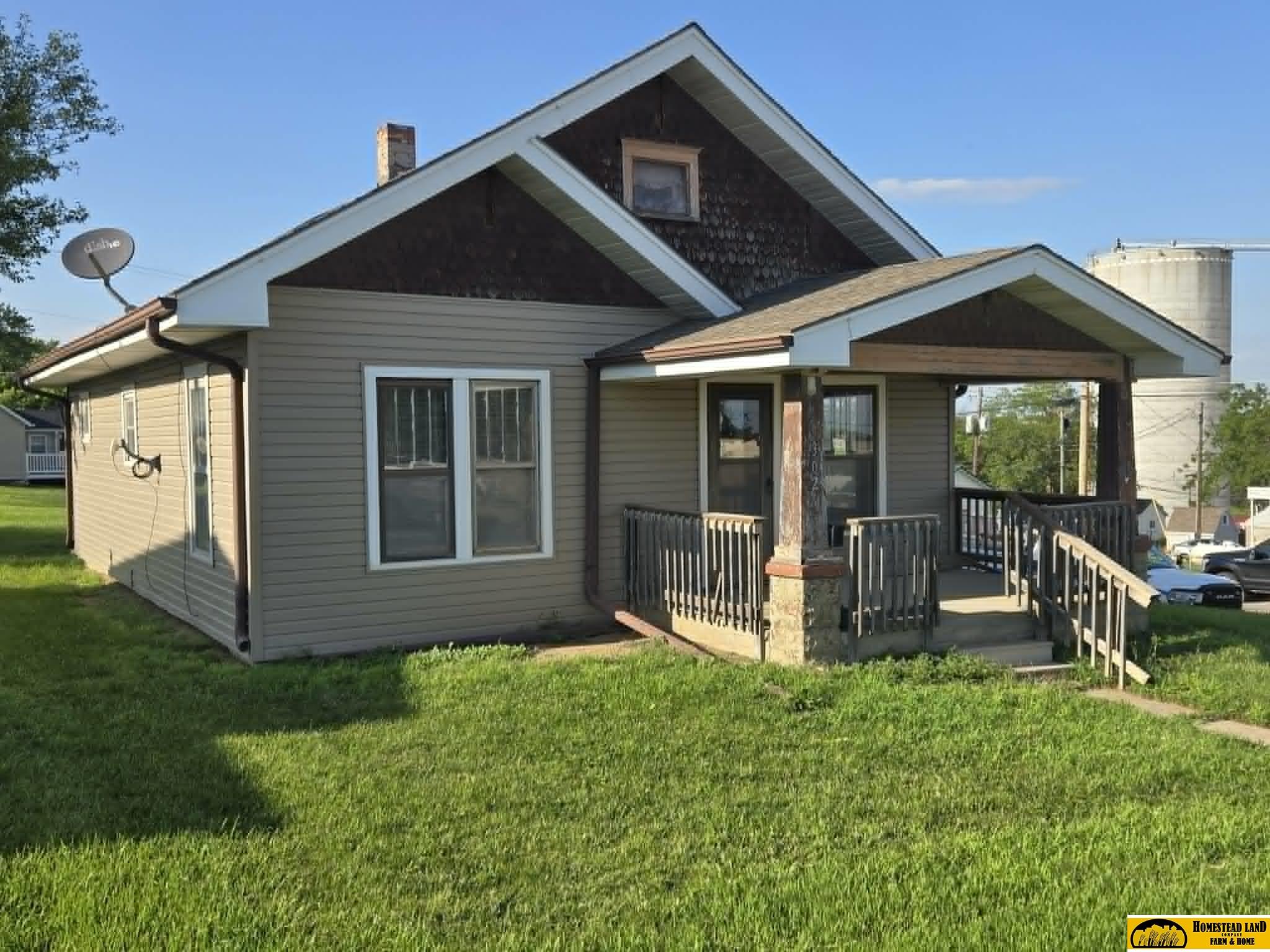 Photo of 302 Austin Street Pickrell NE 68422