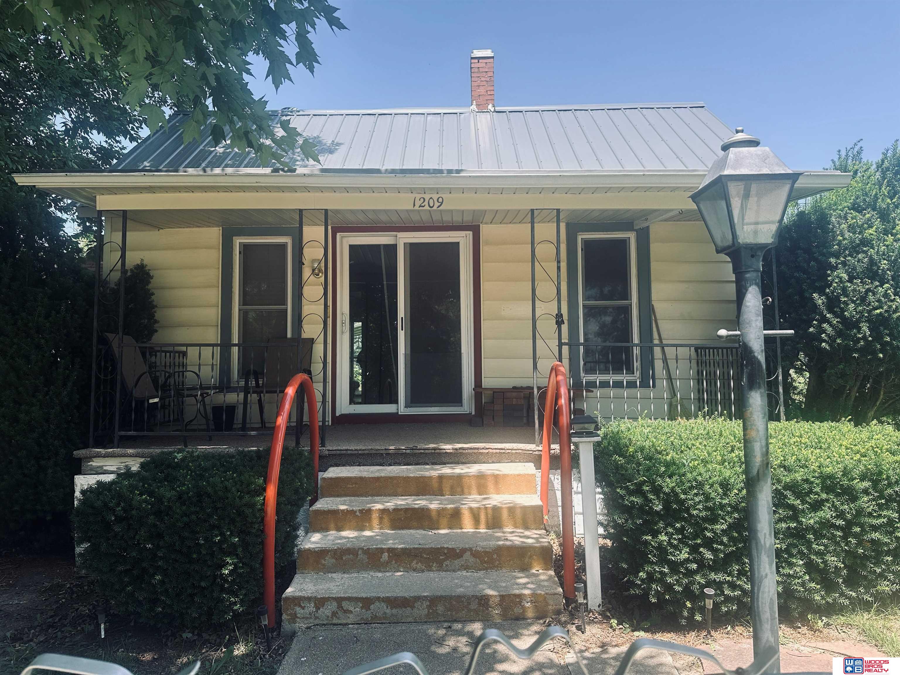 Photo of 1209 3rd Street Fairbury NE 68352