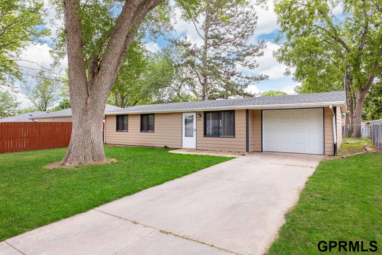 Photo of 1921 Donald Street Lincoln NE 68505