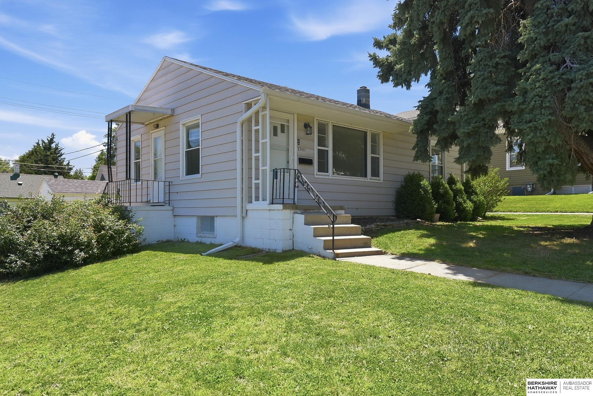 Photo of 3901 Gold Street Omaha NE 68105