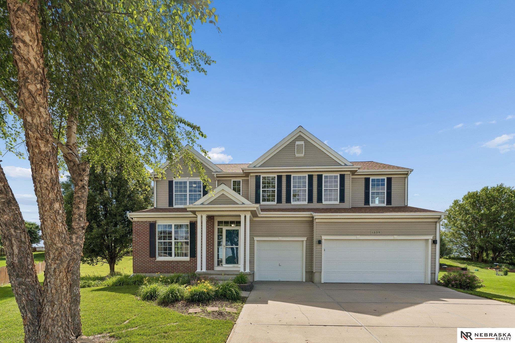 Photo of 1809 Port Royal Circle Papillion NE 68046