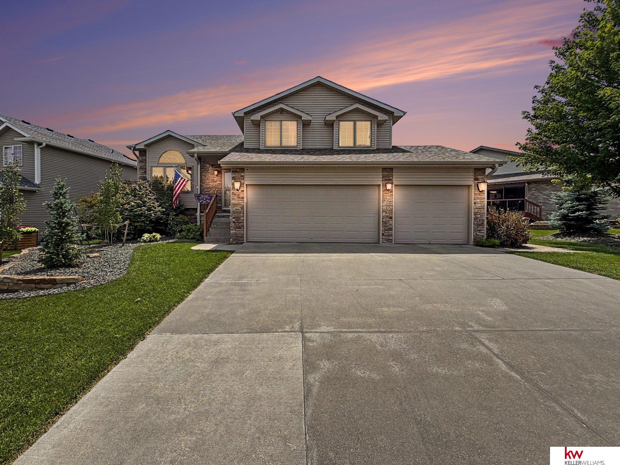 Photo of 8701 Prairie Village Drive Lincoln NE 68507