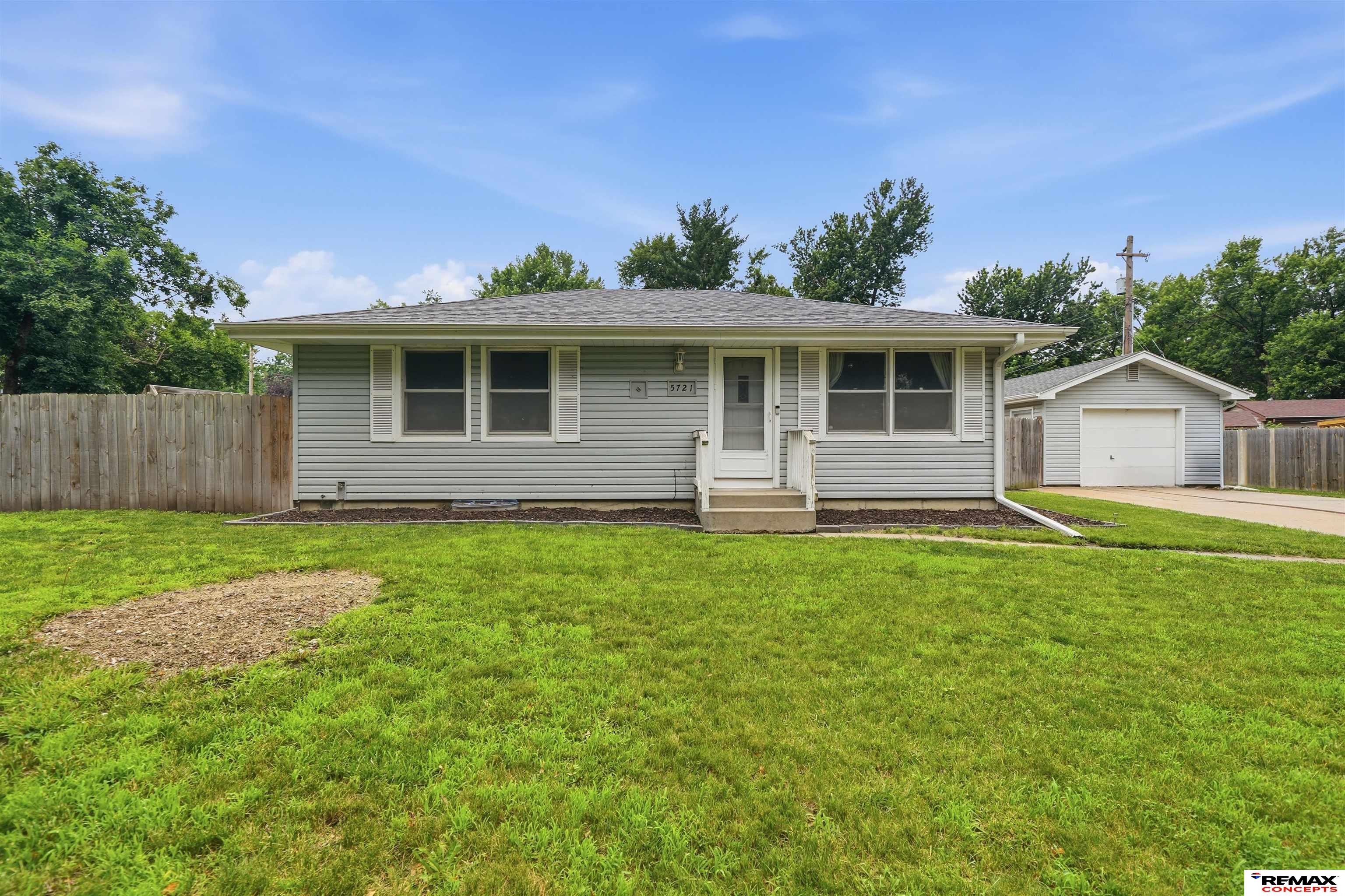 5721 Otoe Street, Lincoln
