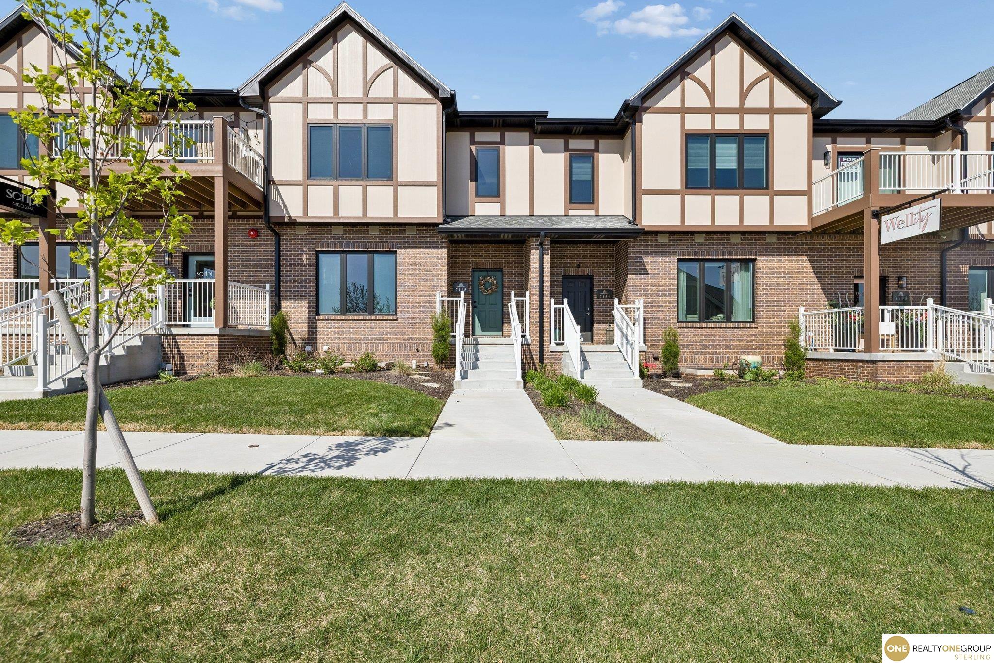 Photo of 7165 Kentwell Lane #A & B Lincoln NE 68516