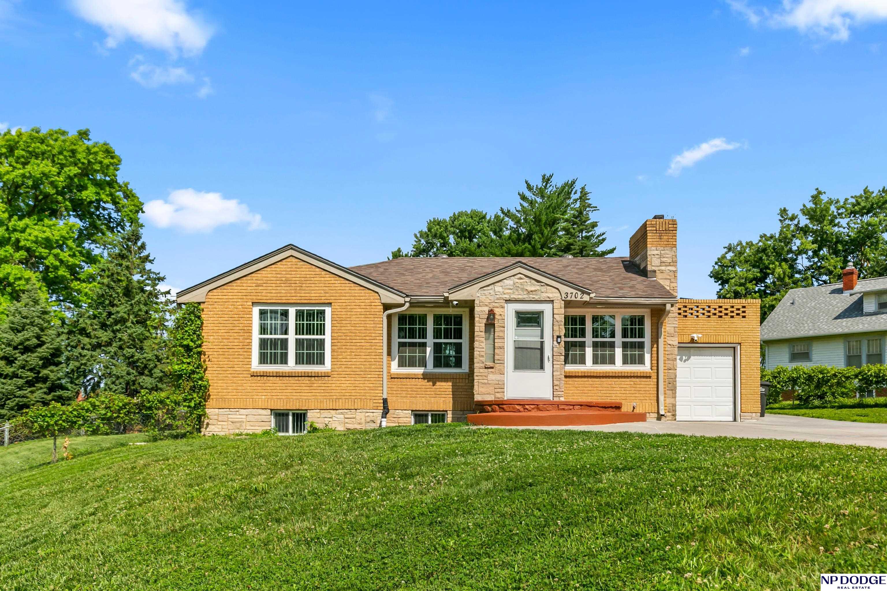 Photo of 3702 N 60 Street Omaha NE 68104-2747