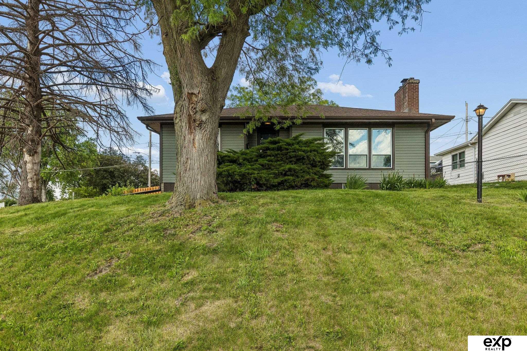 Photo of 4001 S 39th Street Omaha NE 68107