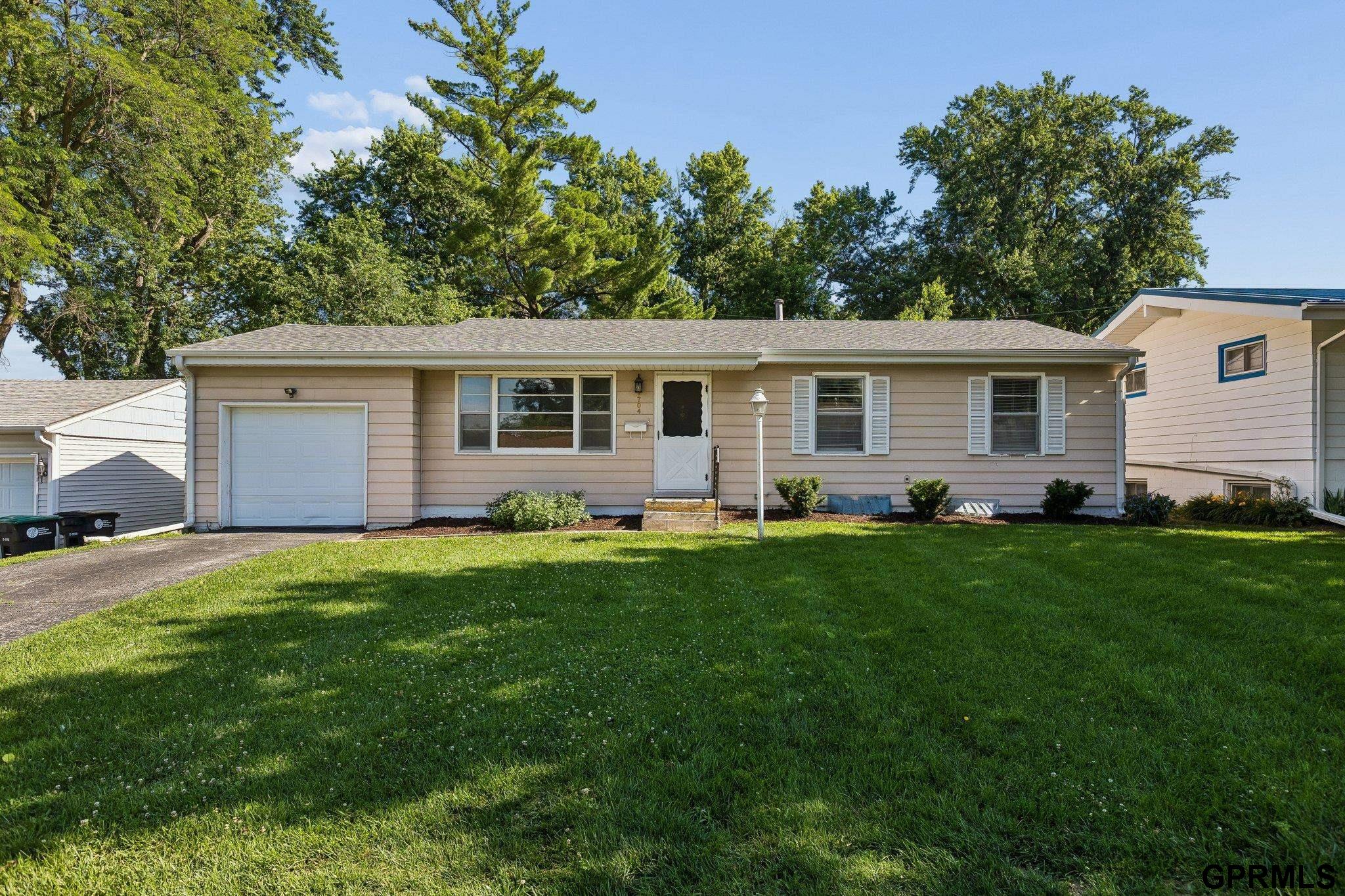 Photo of 7704 Lafayette Avenue Omaha NE 68114