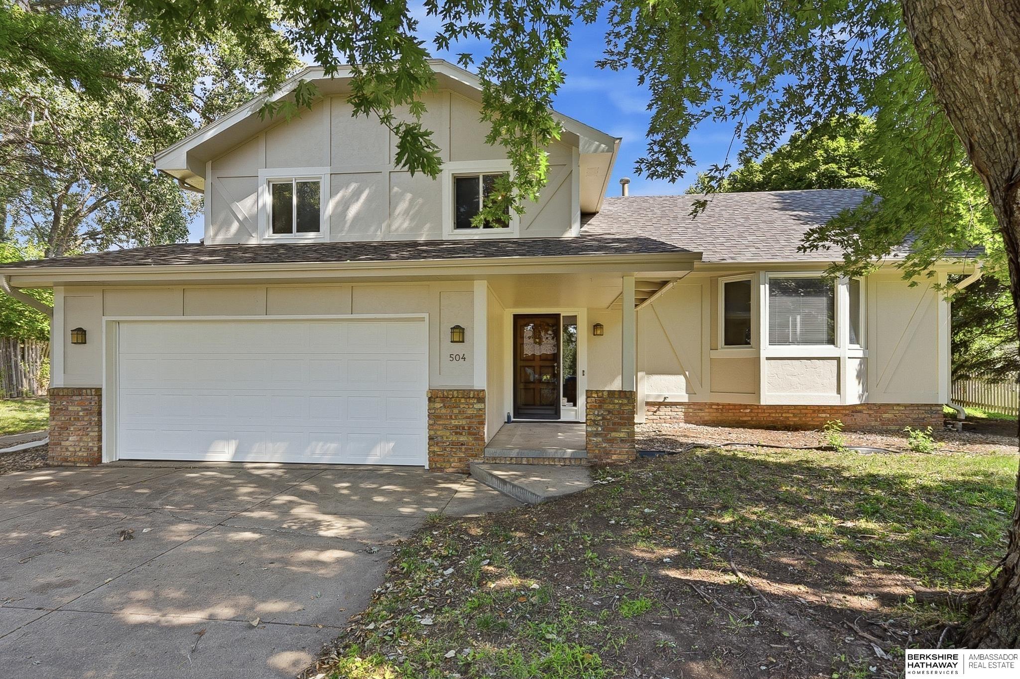 Photo of 504 Winchester Circle Papillion NE 68046