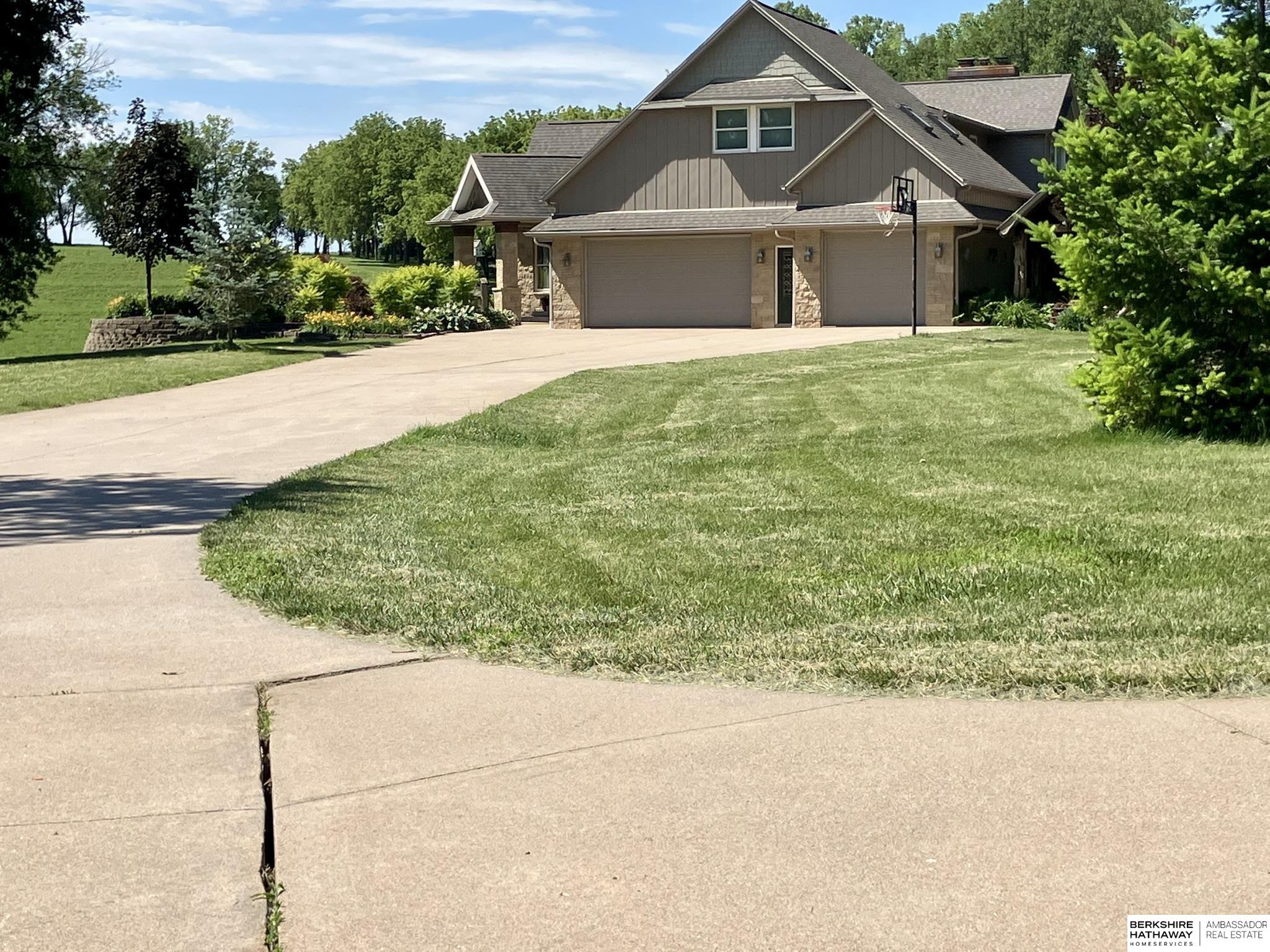 Photo of 505 Oak Hill Road Plattsmouth NE 68048