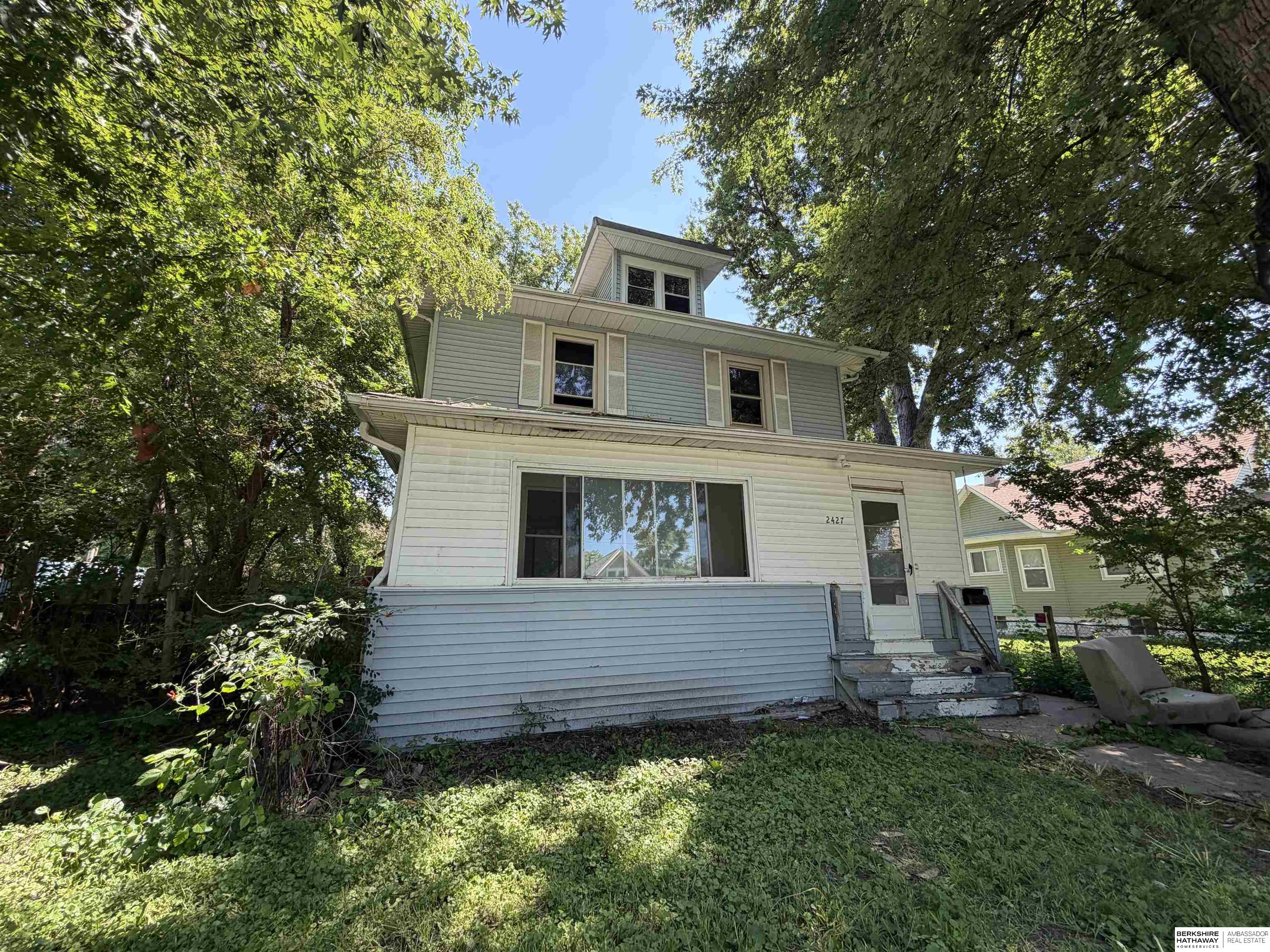 Photo of 2427 Ellison Avenue Omaha NE 68111-0000