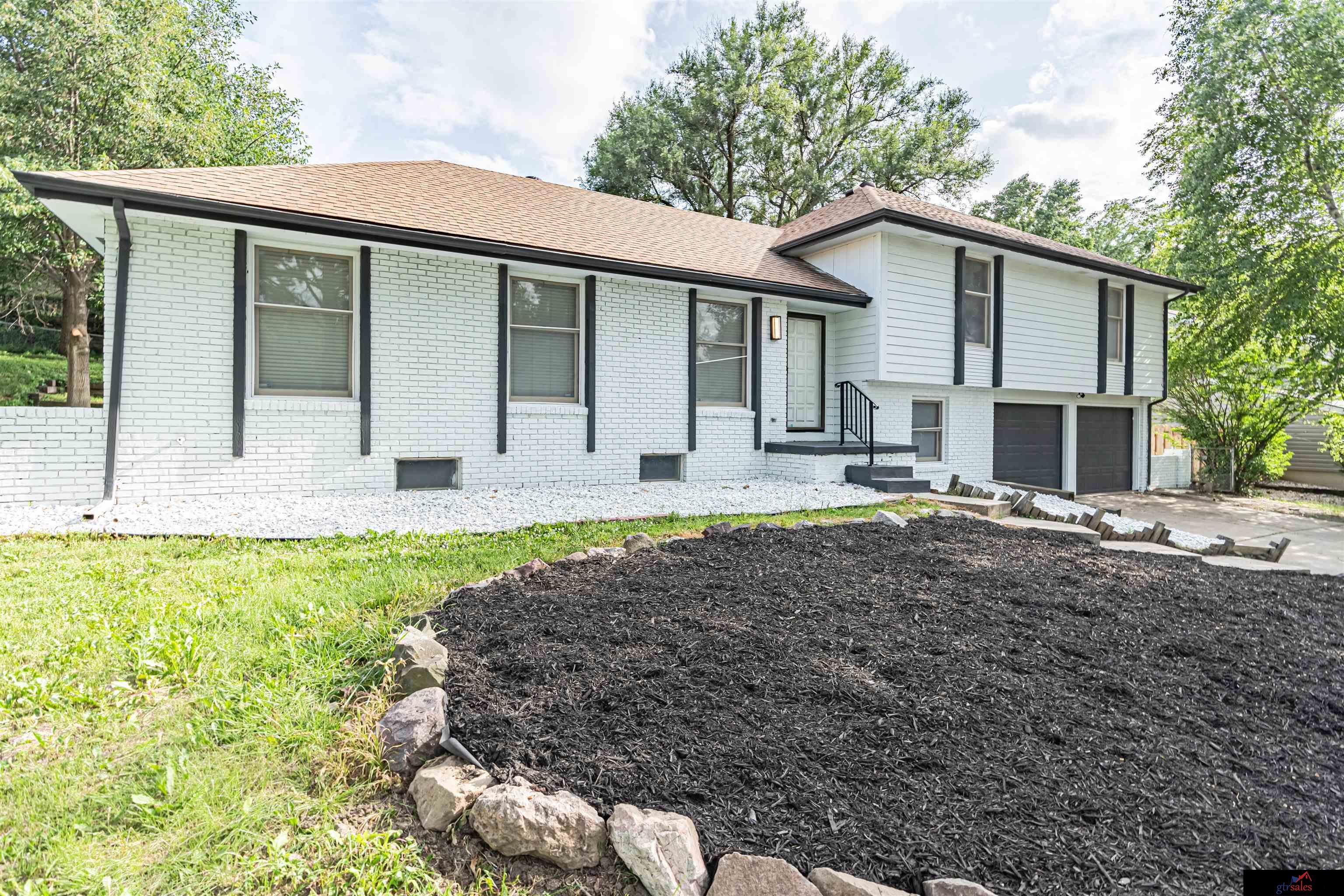 Photo of 16559 Dorcas Street Omaha NE 68130