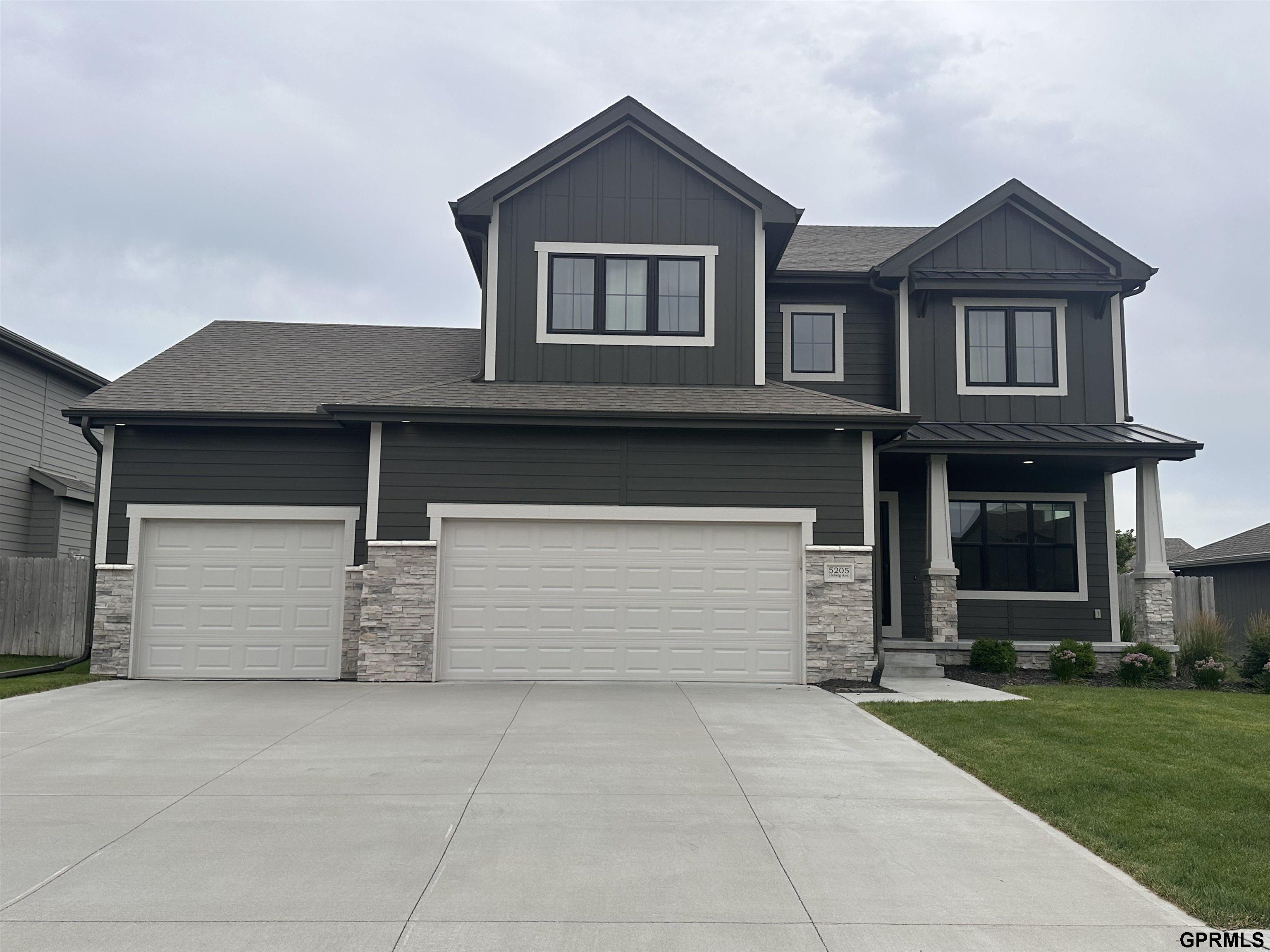 Photo of 5205 Helwig Avenue Papillion NE 68133