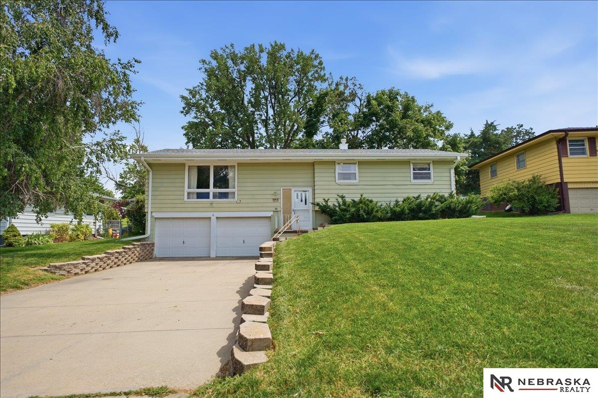 Photo of 10913 Valley Street Omaha NE 68144