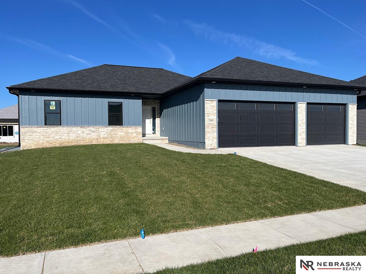 7900 Augustine Avenue, Lincoln