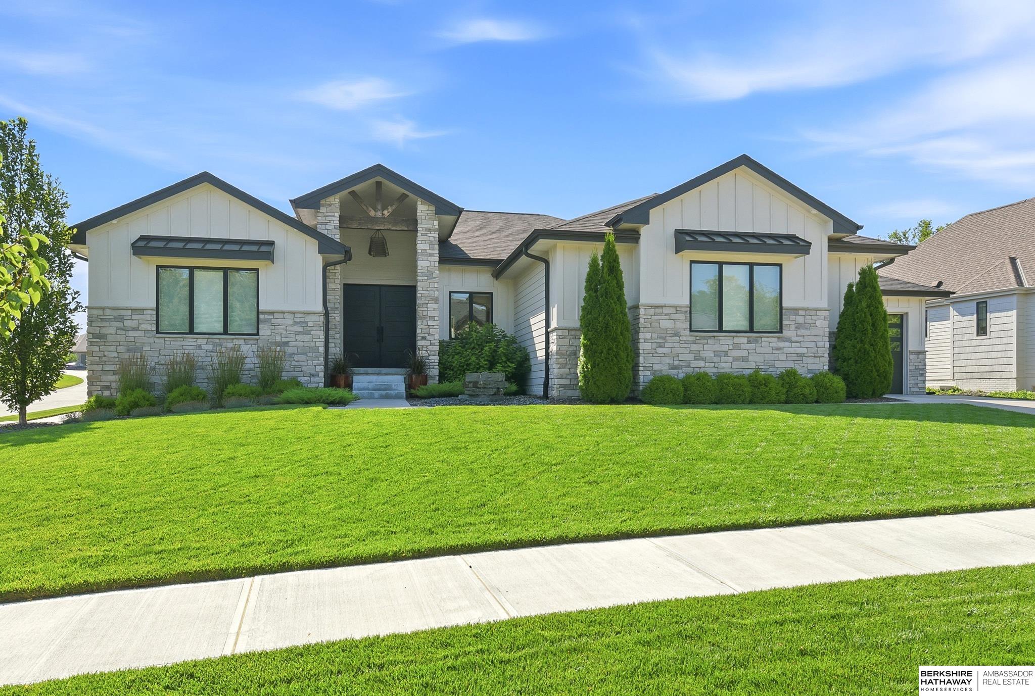 Photo of 2005 S 208th Street Elkhorn NE 68022