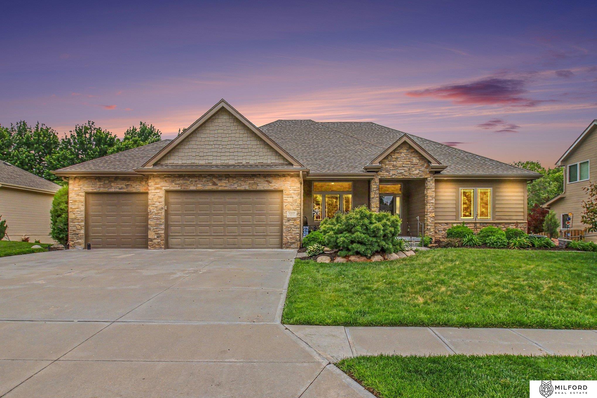 Photo of 1317 S 195th Street Omaha NE 68130