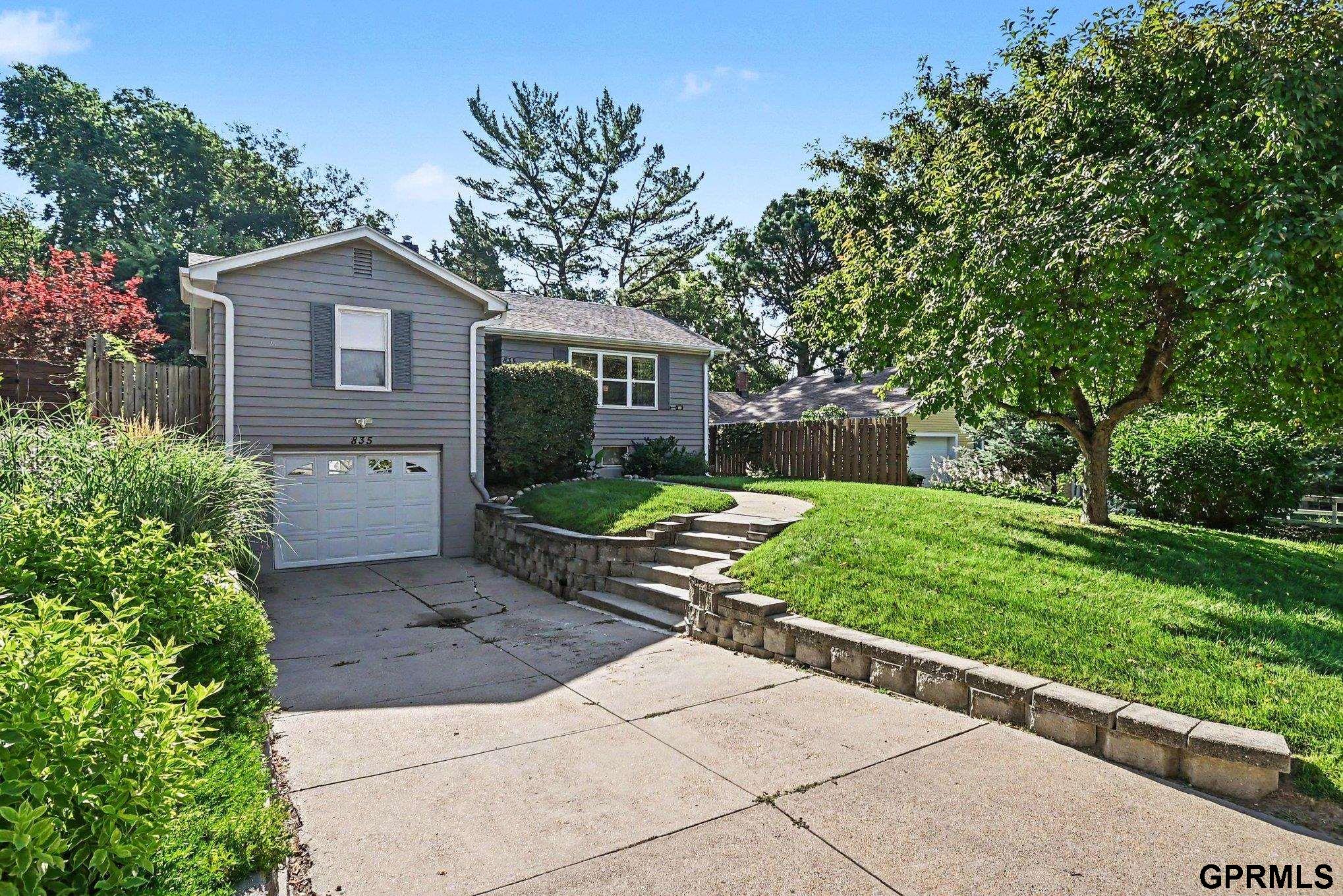 Photo of 835 S 67 Avenue Omaha NE 68106