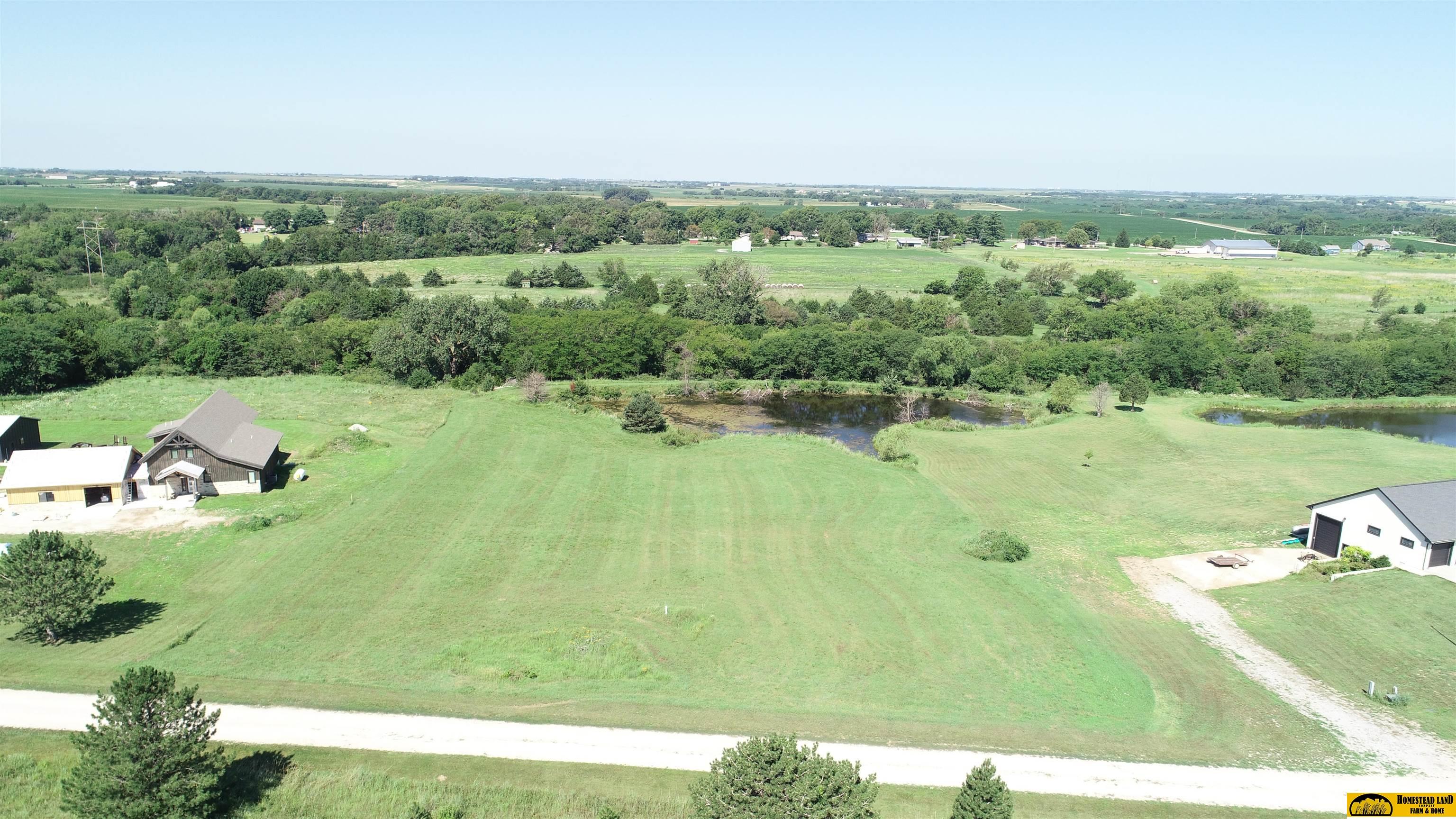 Photo of 1325 Lakeview Lane Beatrice NE 68310