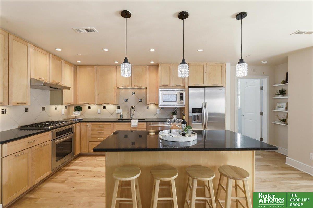 Photo of 1403 Farnam Street #512 Omaha NE 68102