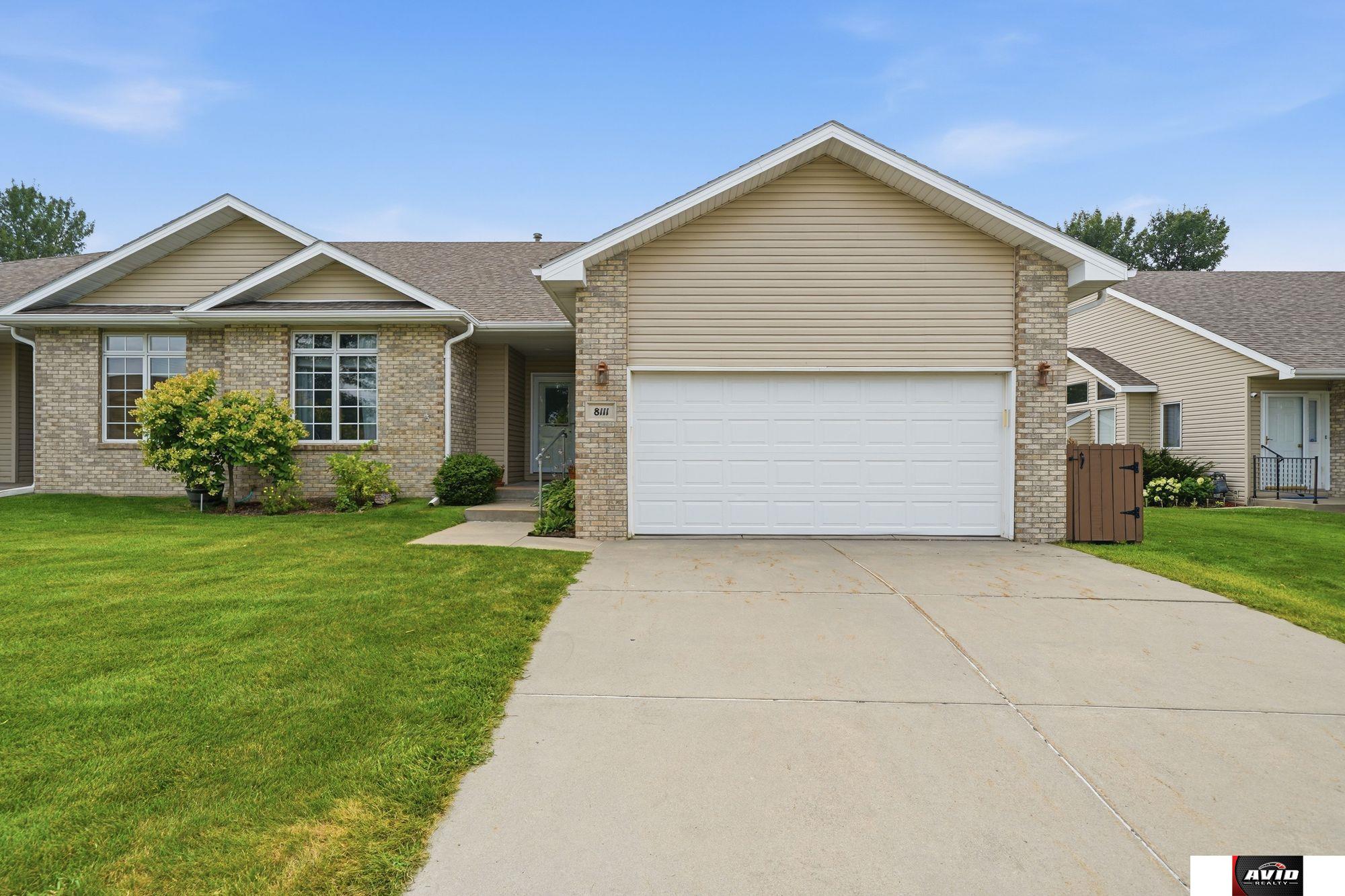8111 Cheney Ridge Road, Lincoln, Nebraska image 1
