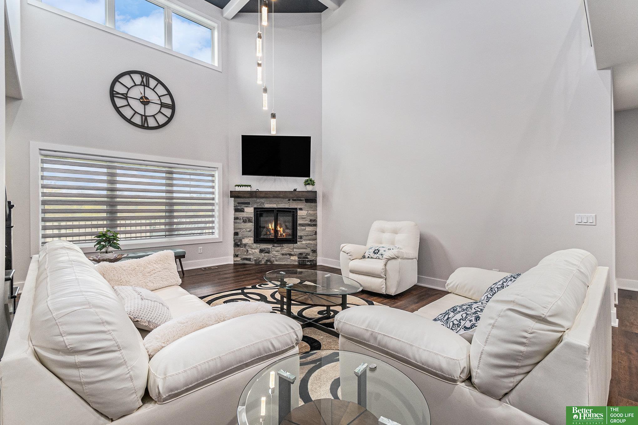 3319 Robyn Ridge Road, Fremont, NE 68025 — MLS #22620657 — photo 5 of 39