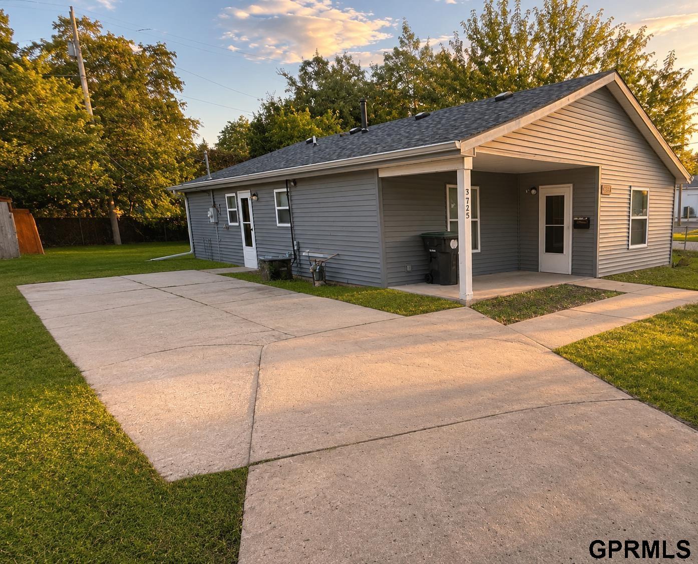 Photo of 3725 Erkskine Street Omaha NE 68111